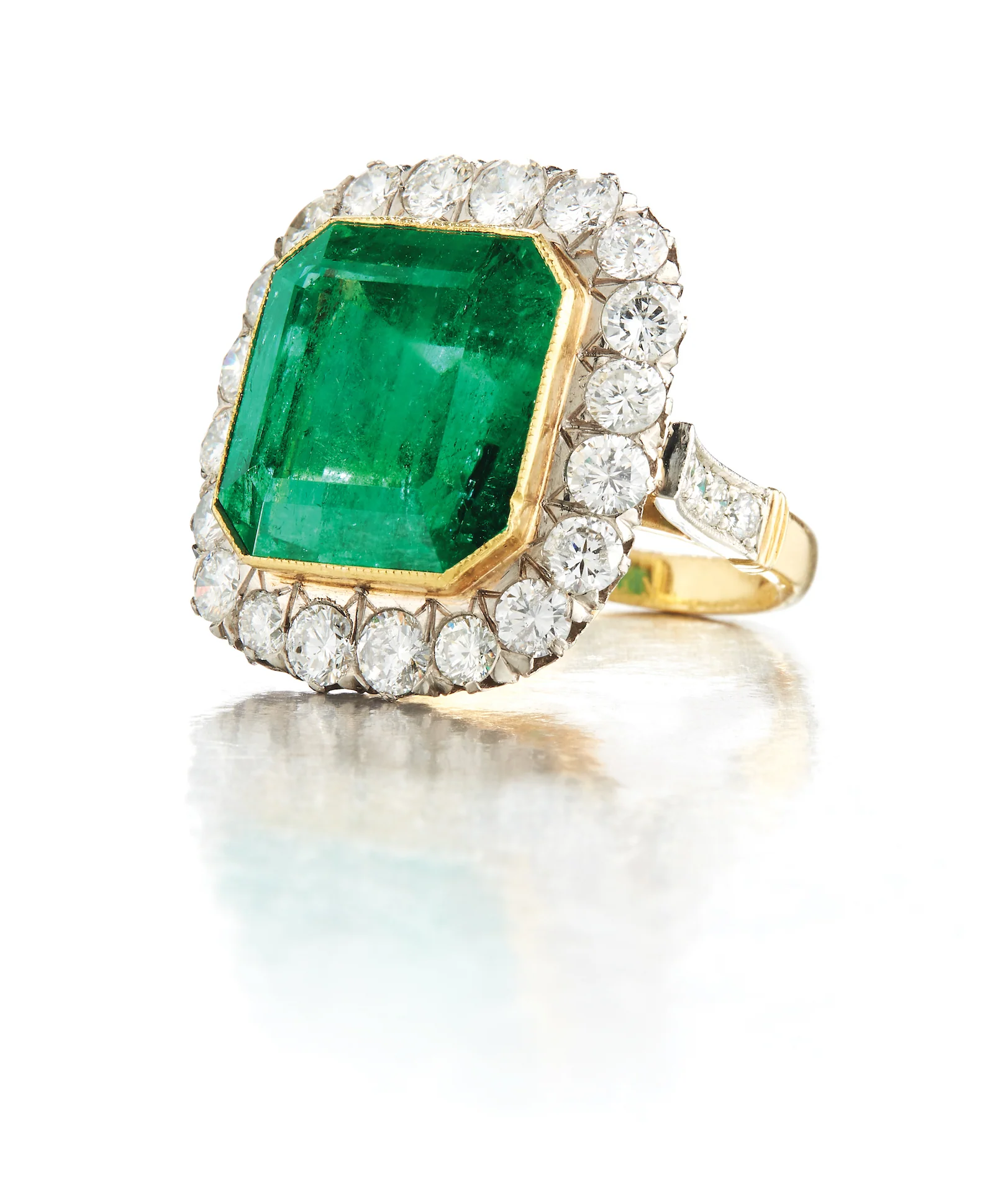 21 Carat Emerald Ring