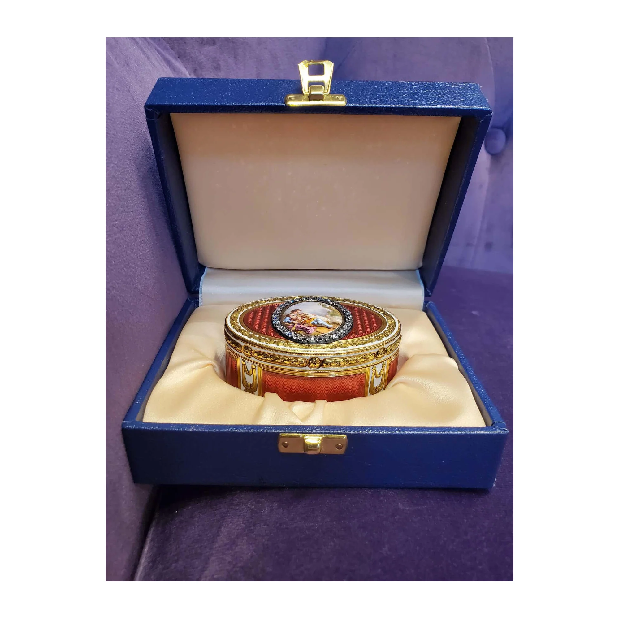 A jewelled two-colour gold and enamel snuff box, Charles Le Bastier, Paris, 1775 - Image 7