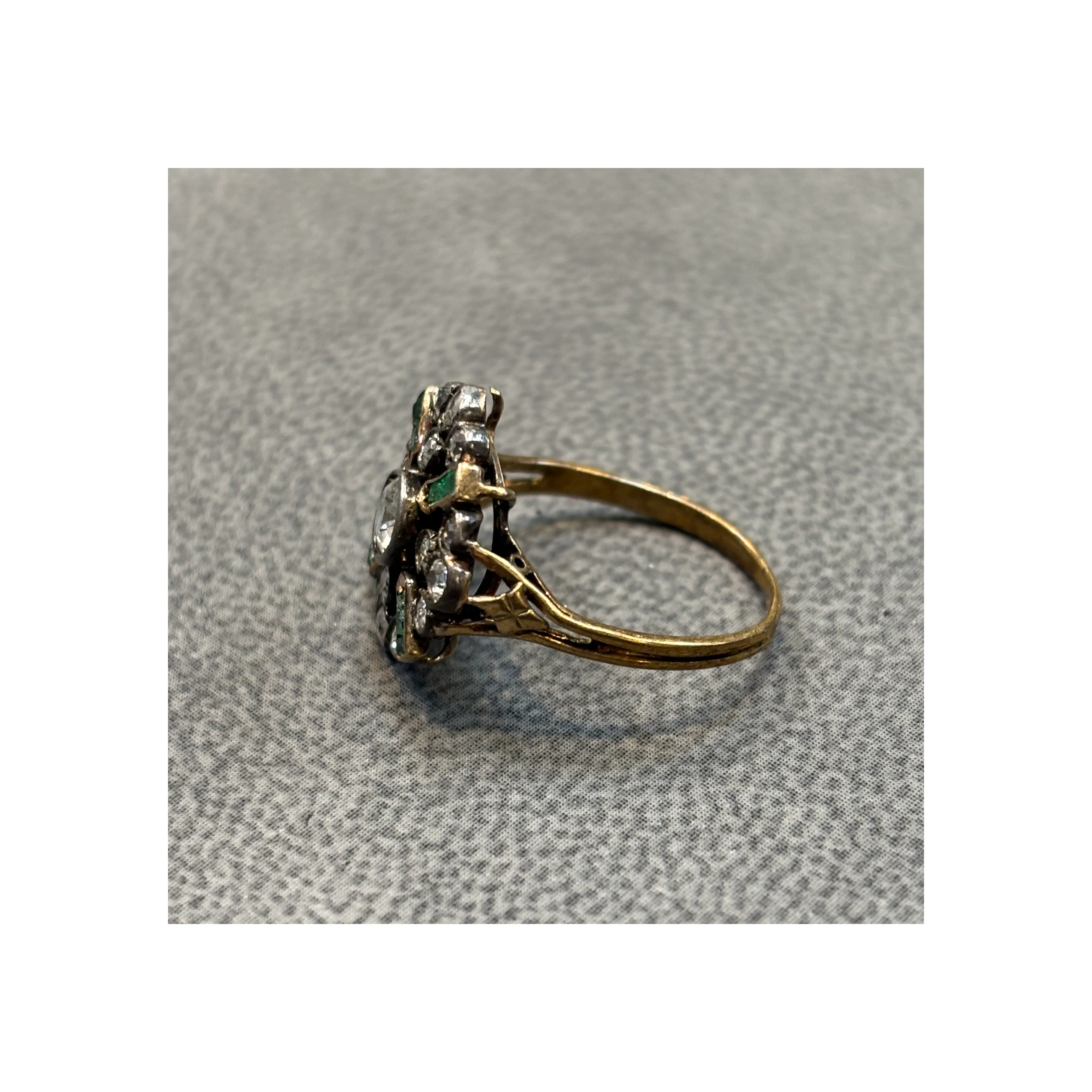 Antique Diamond And Emerald Ring - Image 6