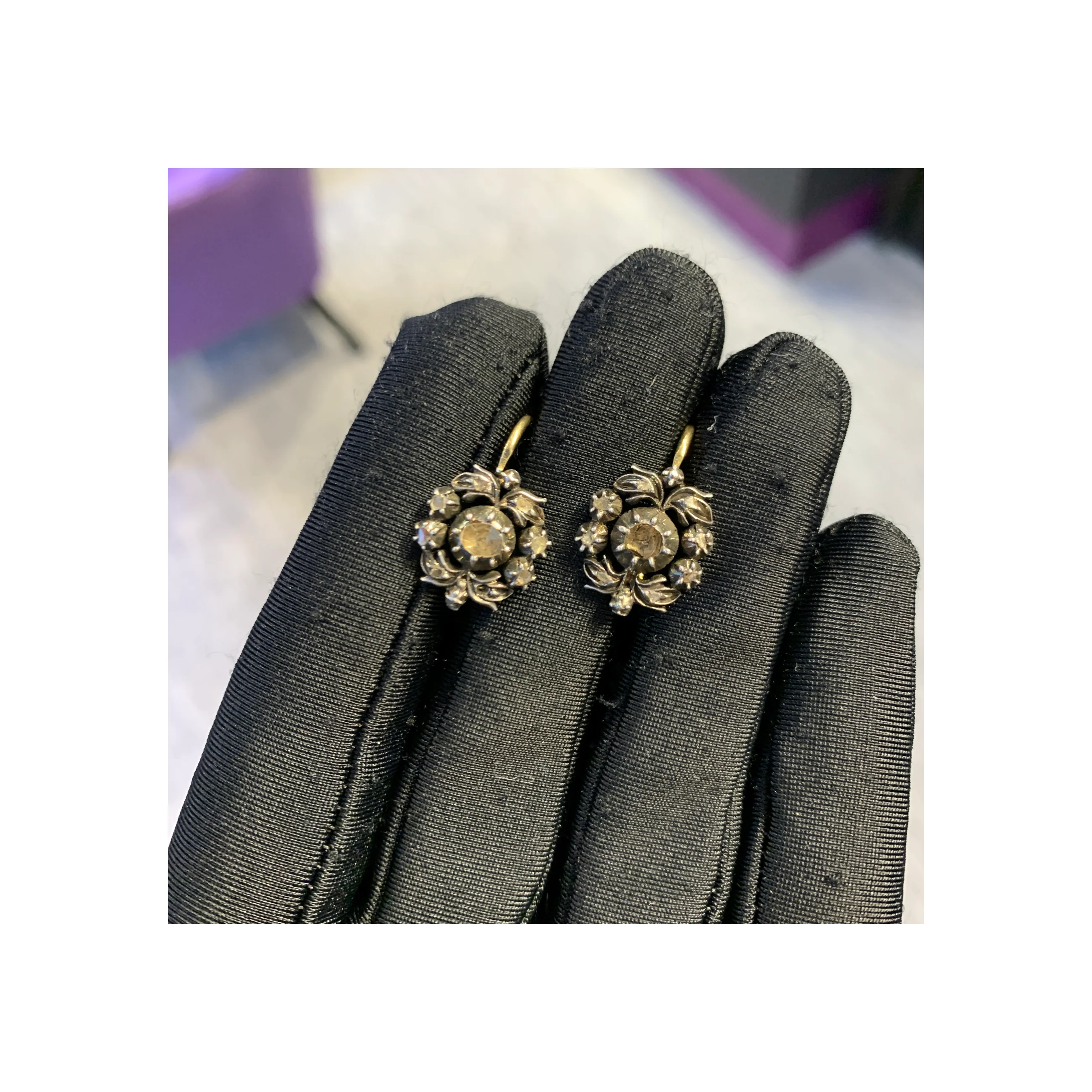 Antique Emerald Earrings - Image 8