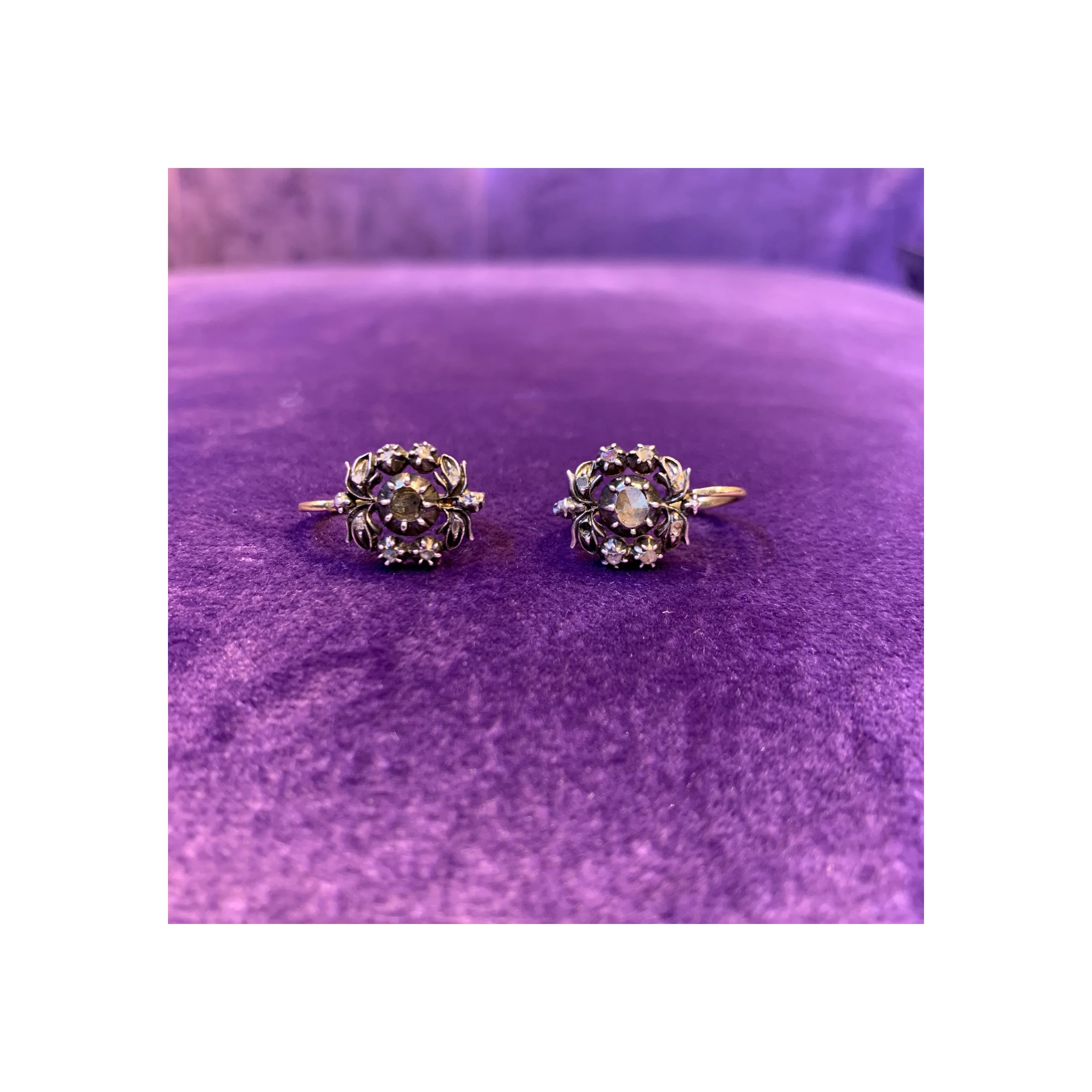 Antique Emerald Earrings - Image 9