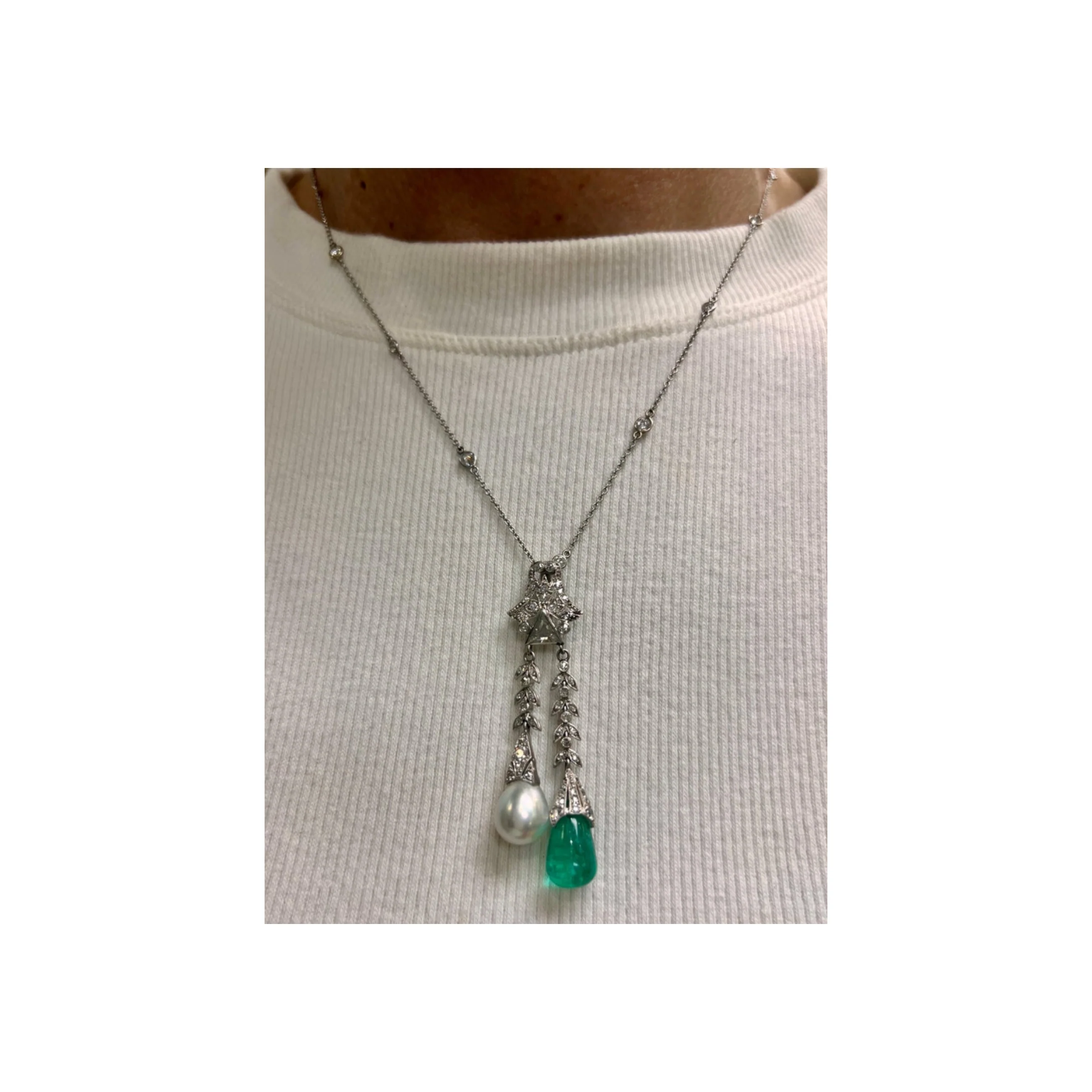 Art Deco Certified Colombian Emerald & Pearl Lavalier Necklace - Image 2