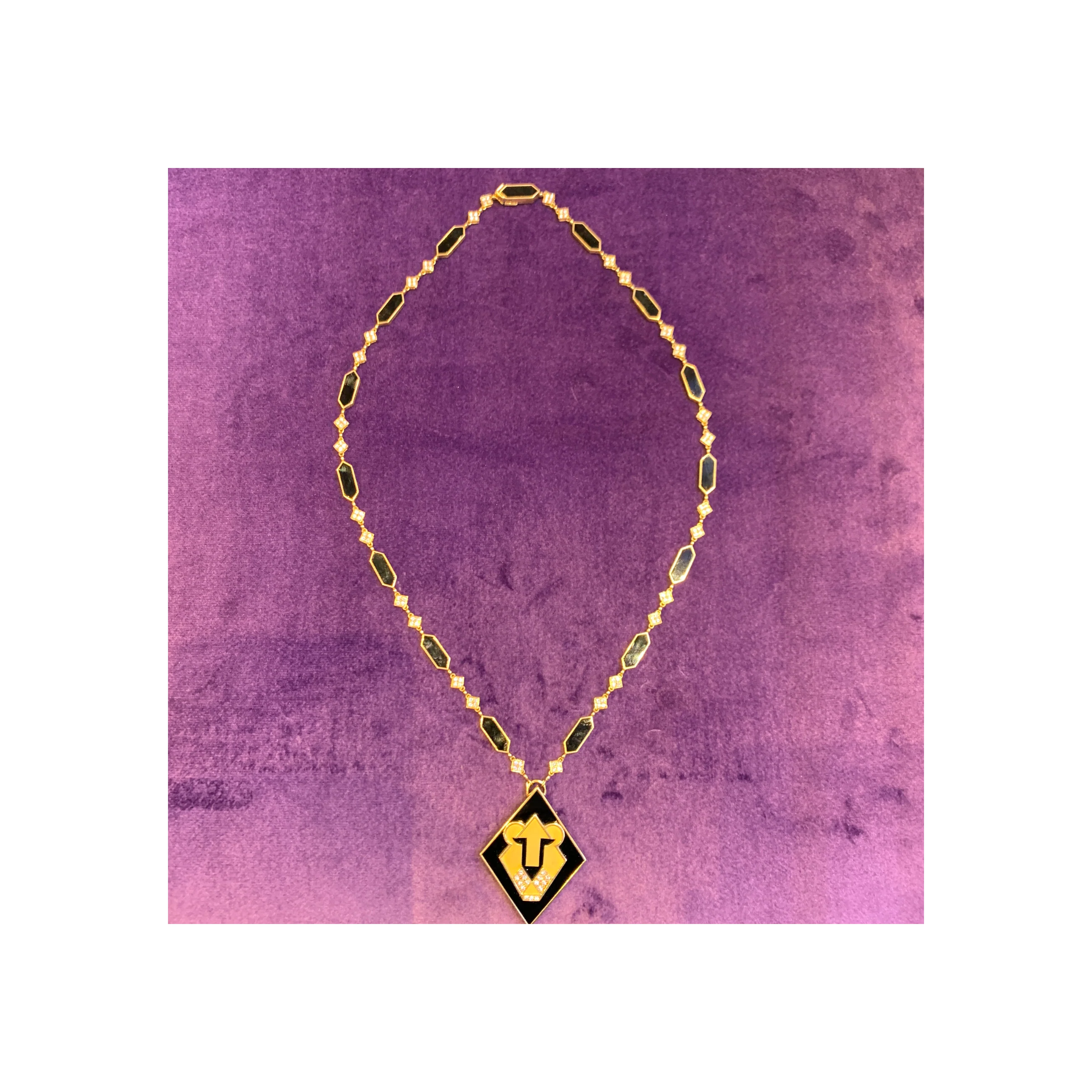 Bvlgari Onyx & Diamond Lion Necklace - Image 7