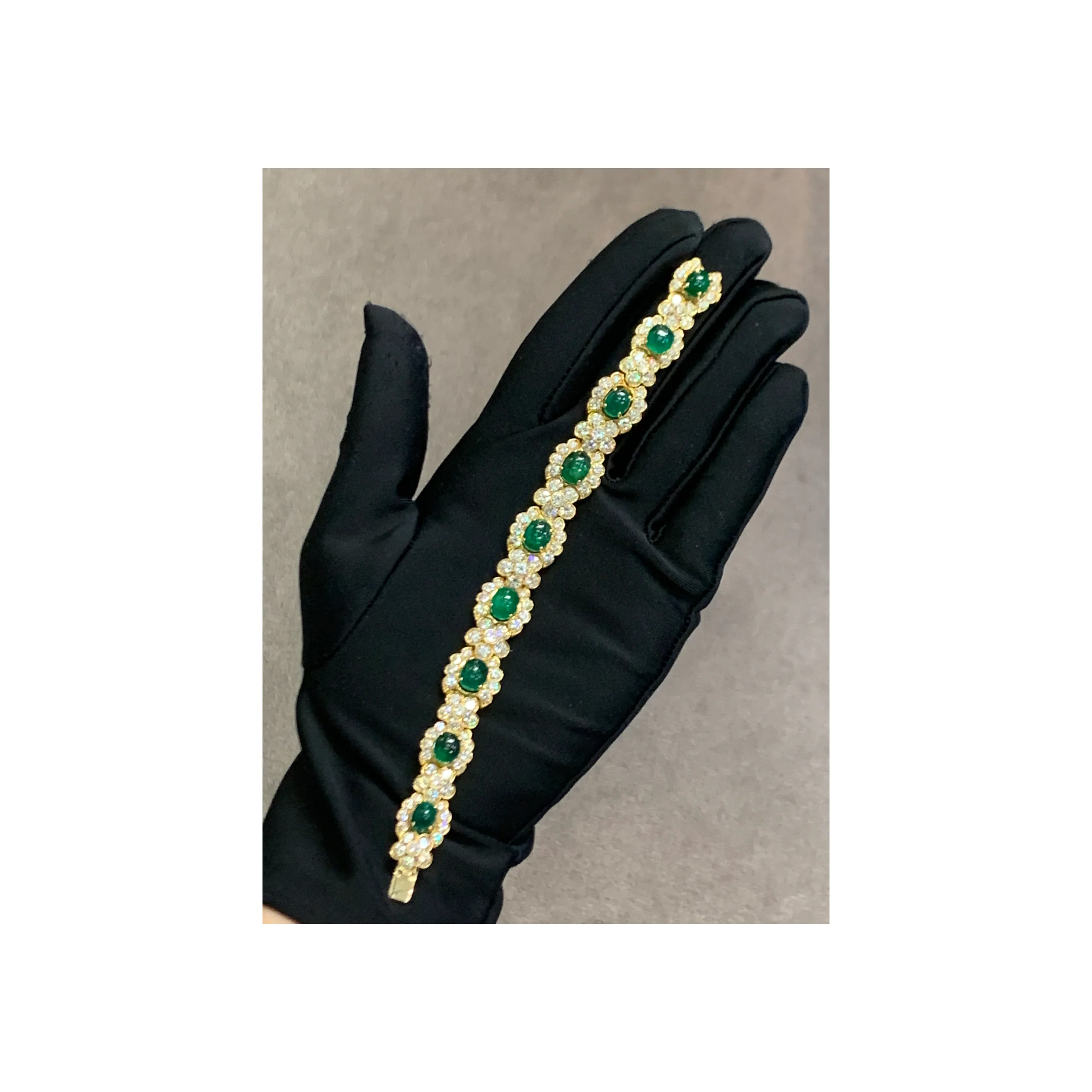 Cabochon Emerald and Diamond Bracelet - Image 3