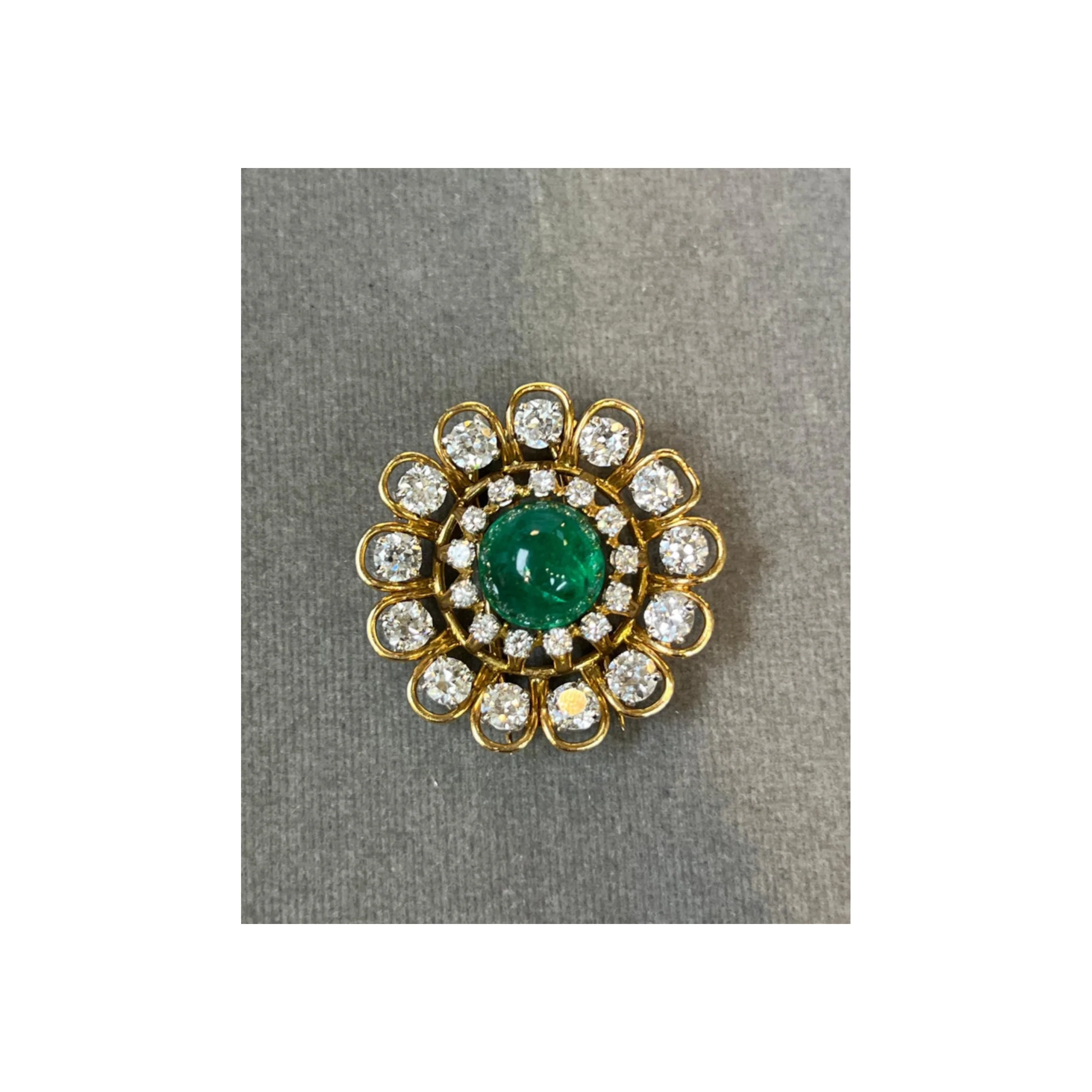 Cabochon Emerald and Diamond Brooch - Image 5