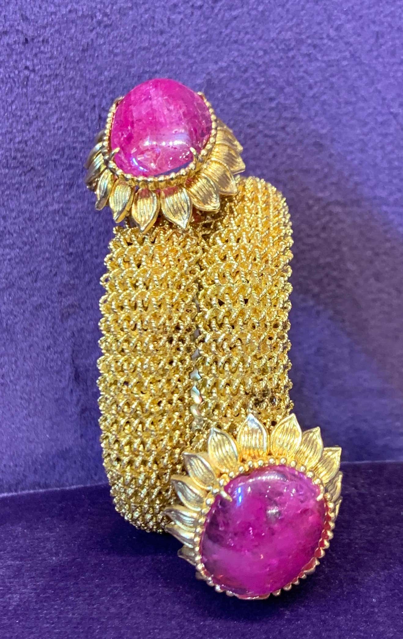 Cabochon Ruby Gold Mesh Bracelet - Image 7