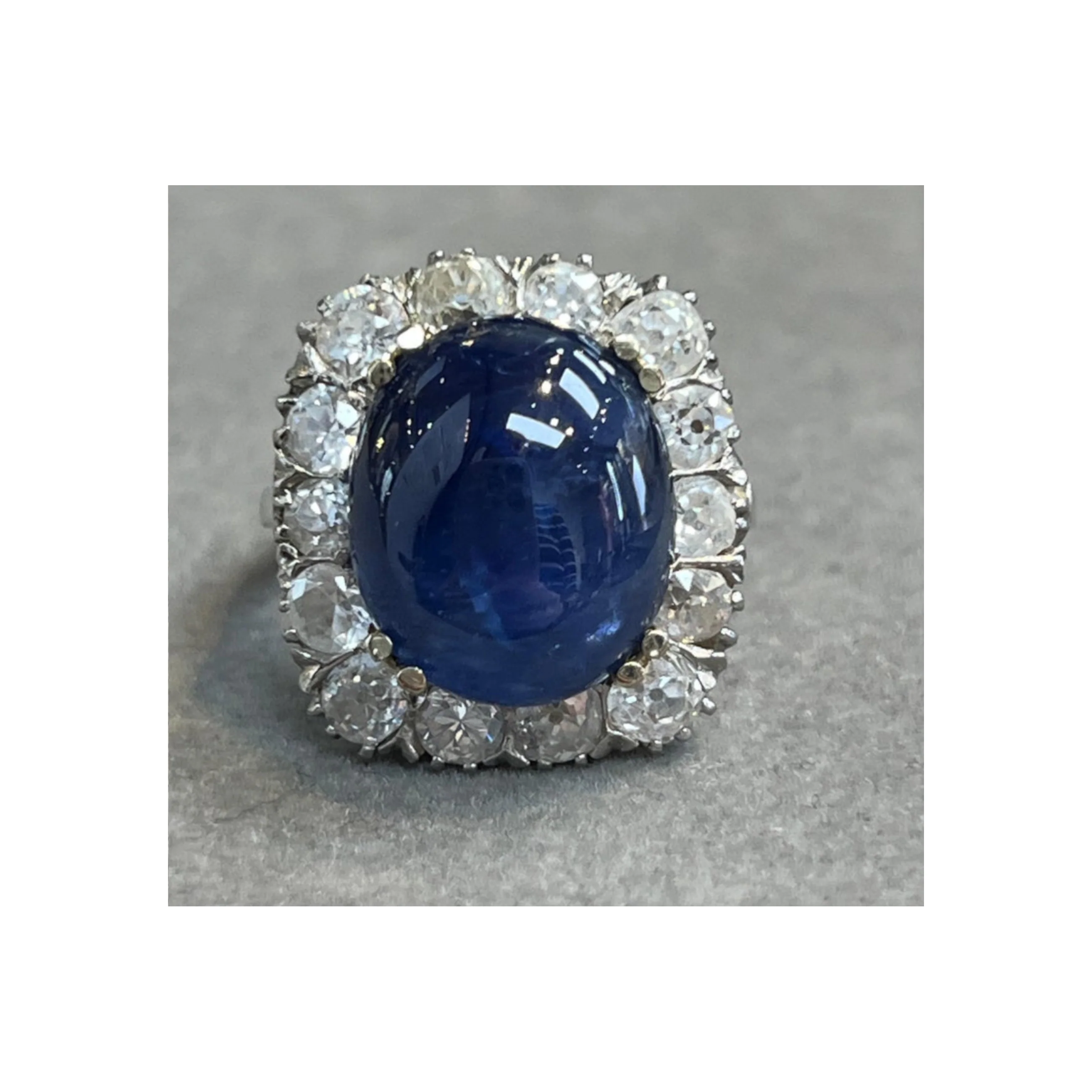 Cabochon Sapphire and Diamond Ring - Image 6
