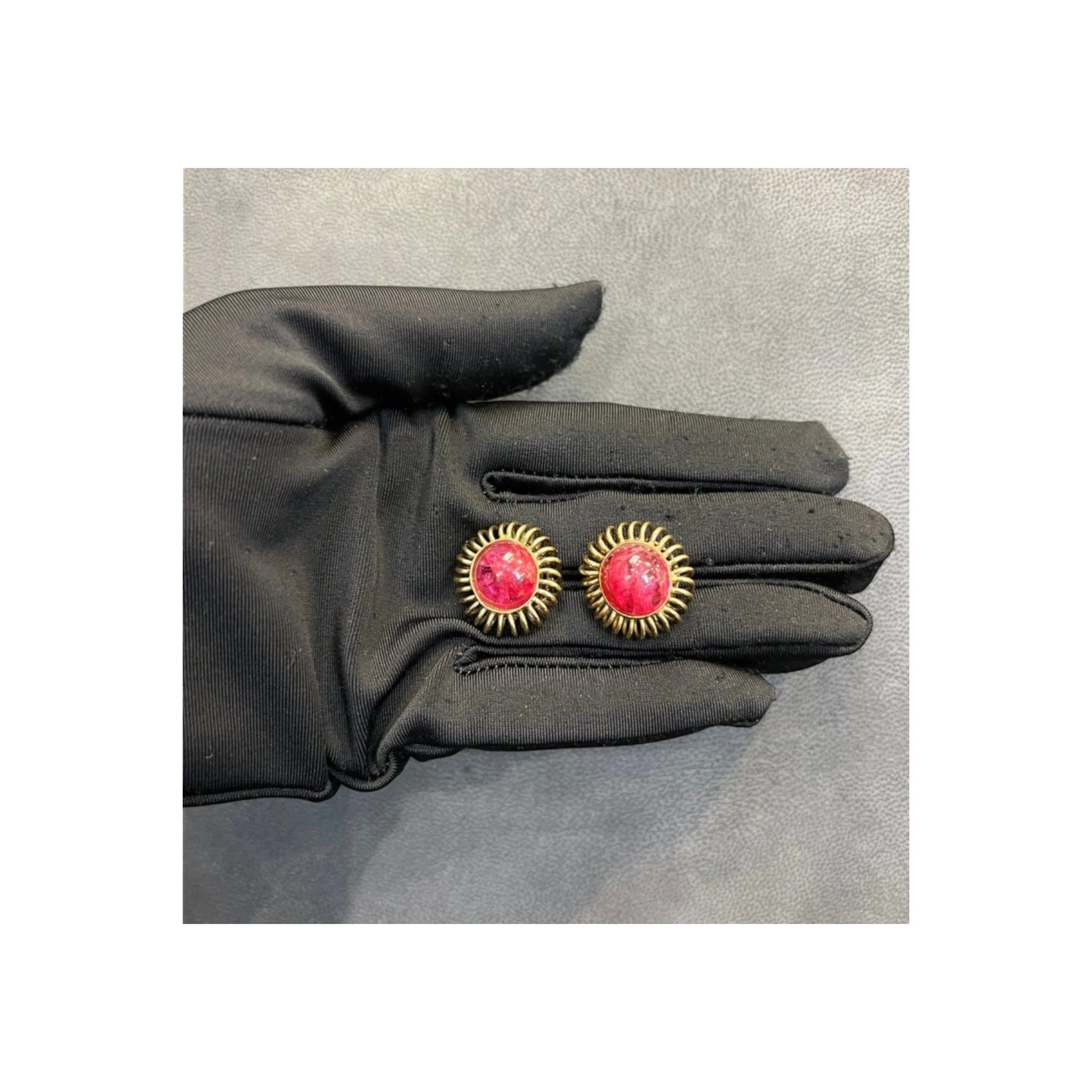 Cabochon Spinel Earrings - Image 3
