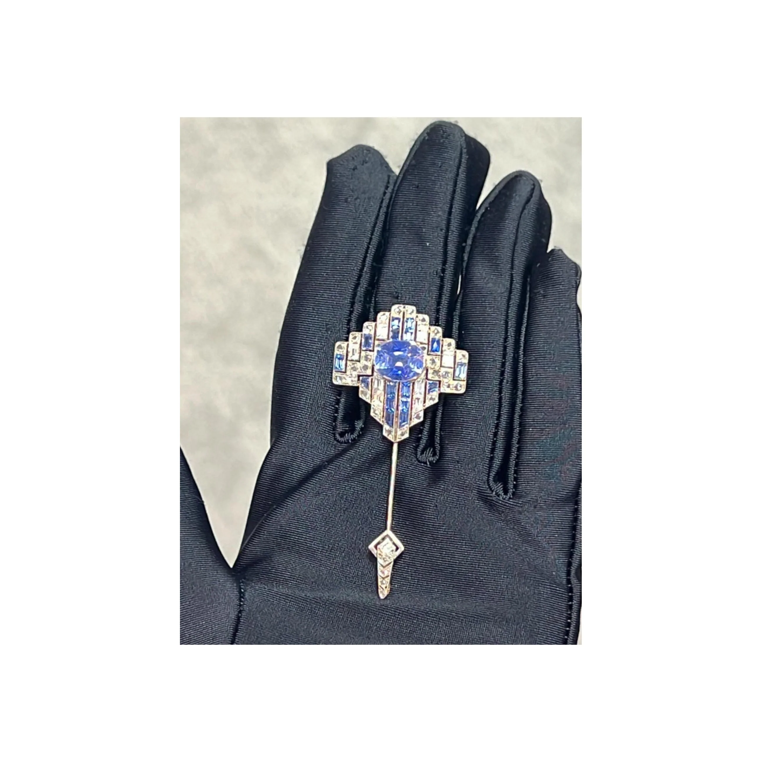 Art Deco Sapphire Jabot Brooch - Image 2