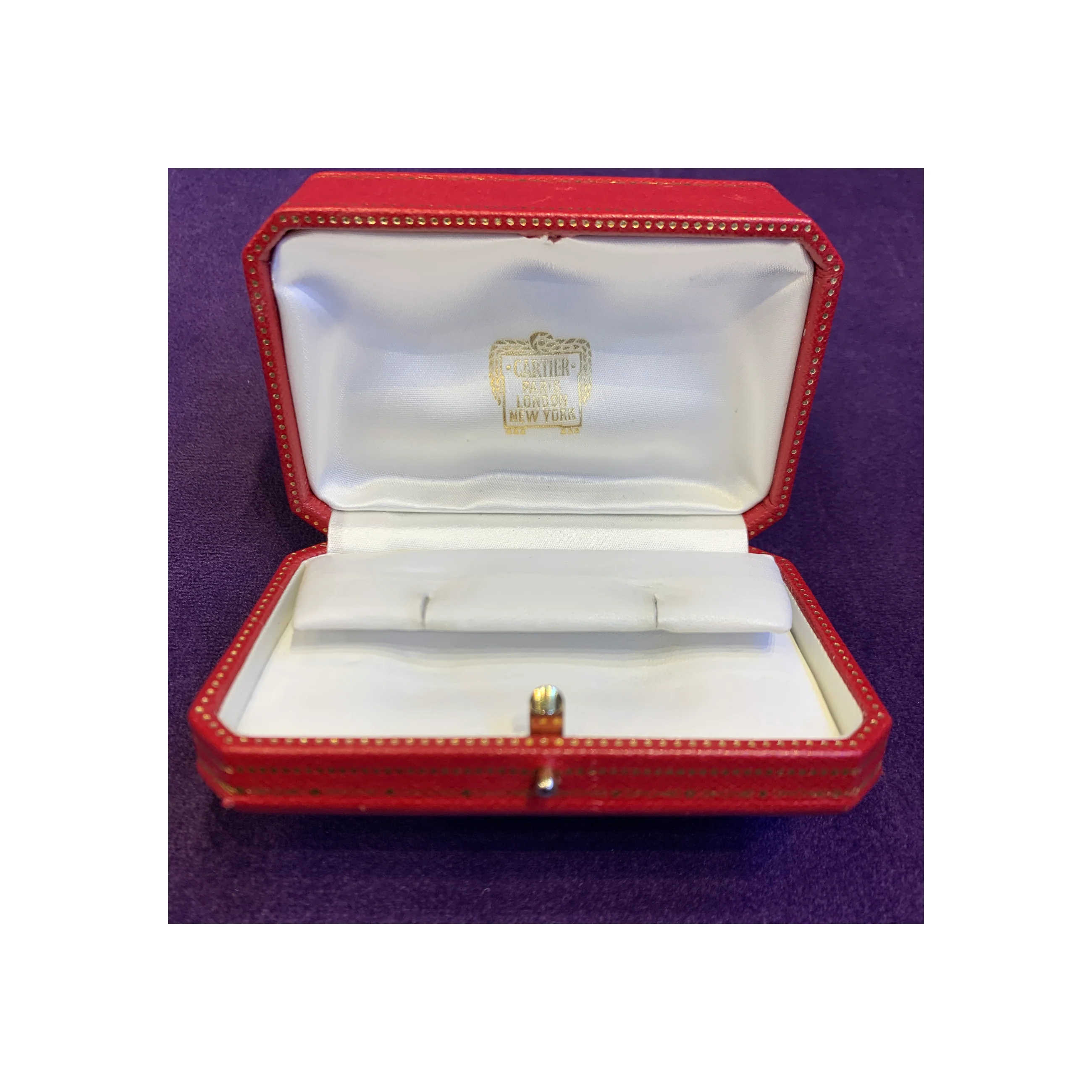 Cartier Egyptian Revival Coral Diamond & Onyx Earrings - Image 12