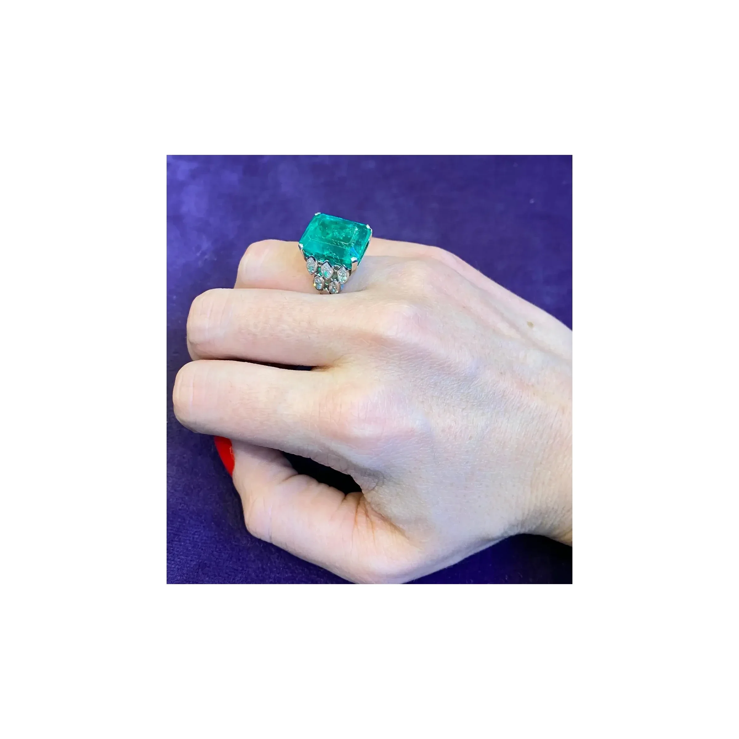 Certified Colombian Emerald and Diamond Ring - Image 2