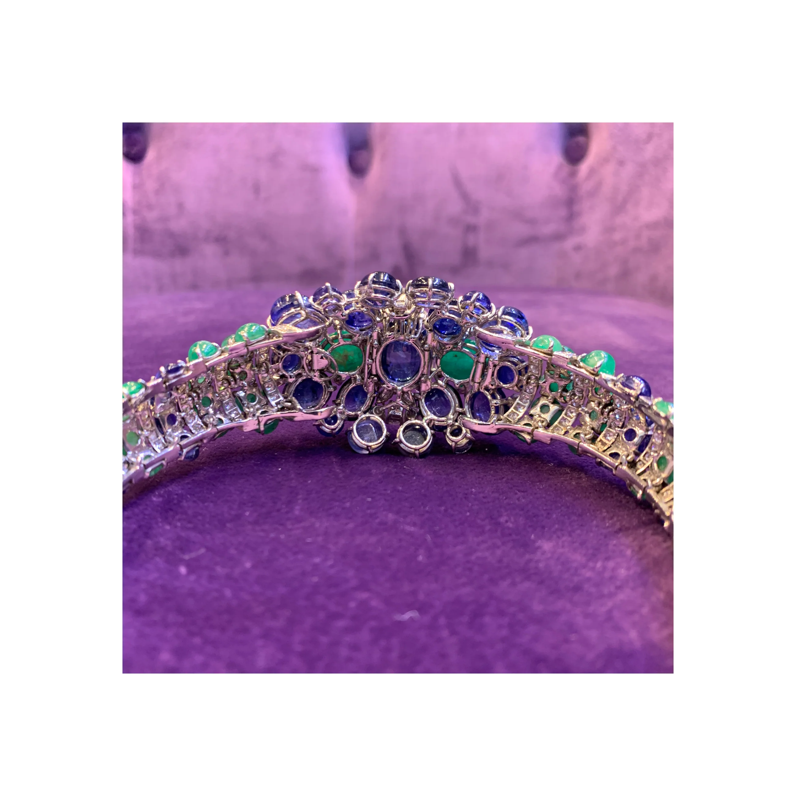 David Webb Cabochon Sapphire & Emerald Bracelet - Image 9