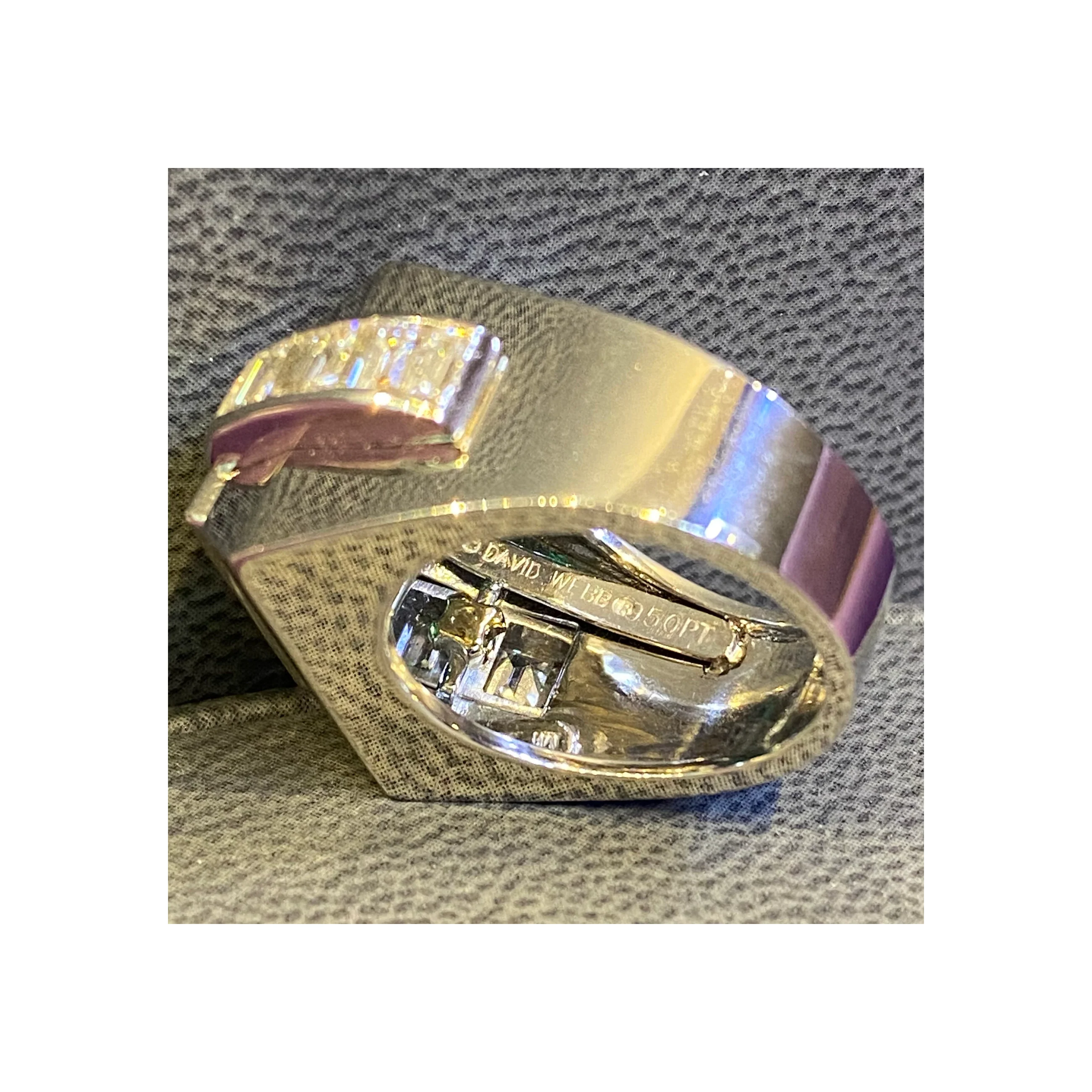 David Webb Colombian Emerald & Diamond Men's Ring - Image 3