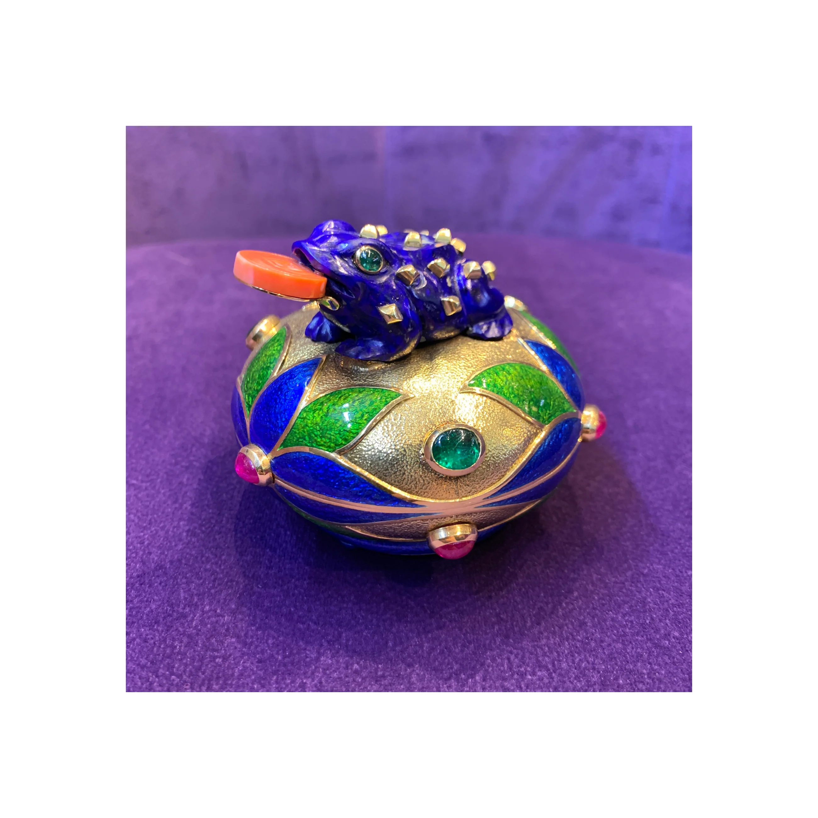 David Webb Multi Gem and Enamel Gold Frog Bowl - Image 5