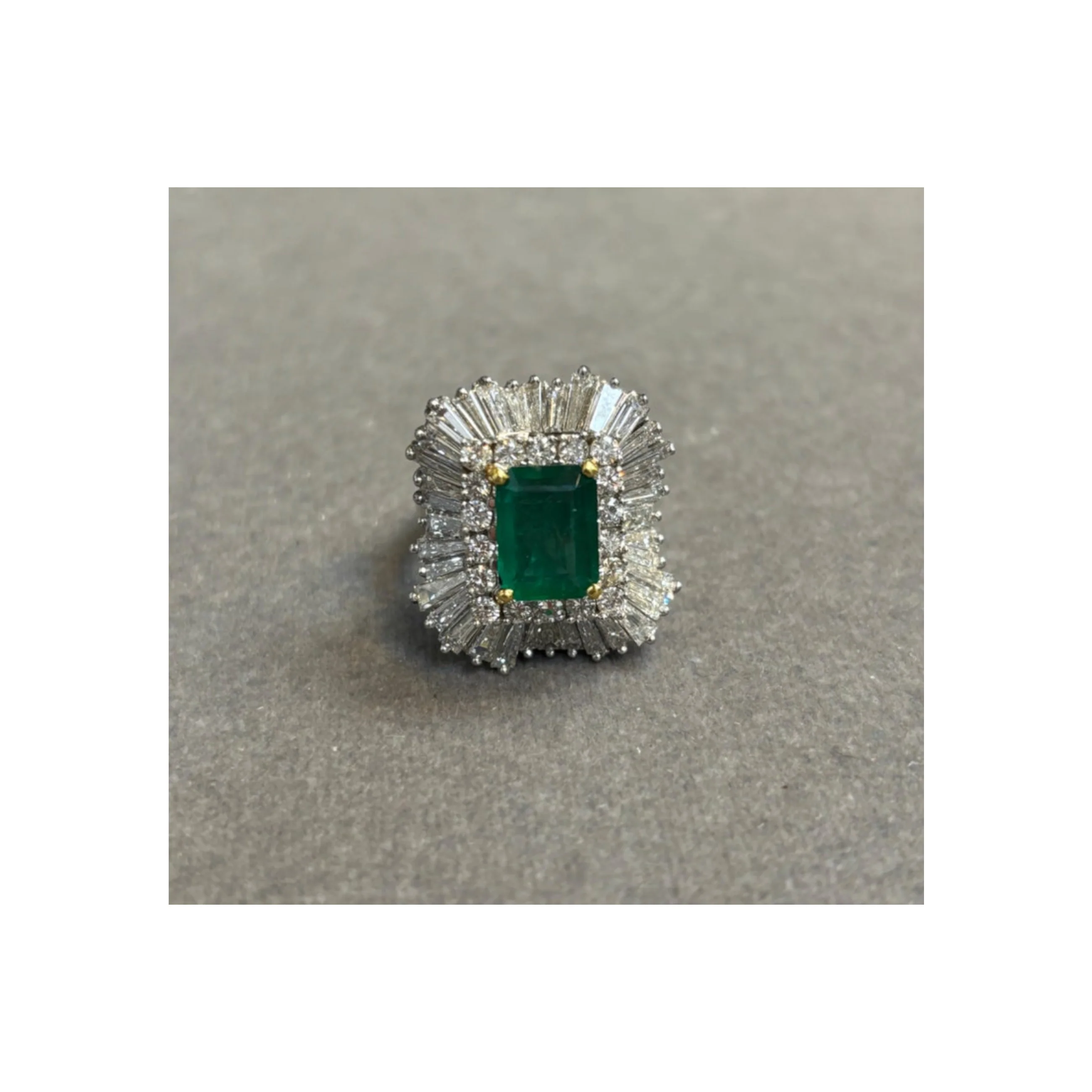 Emerald Ballerina Ring - Image 9