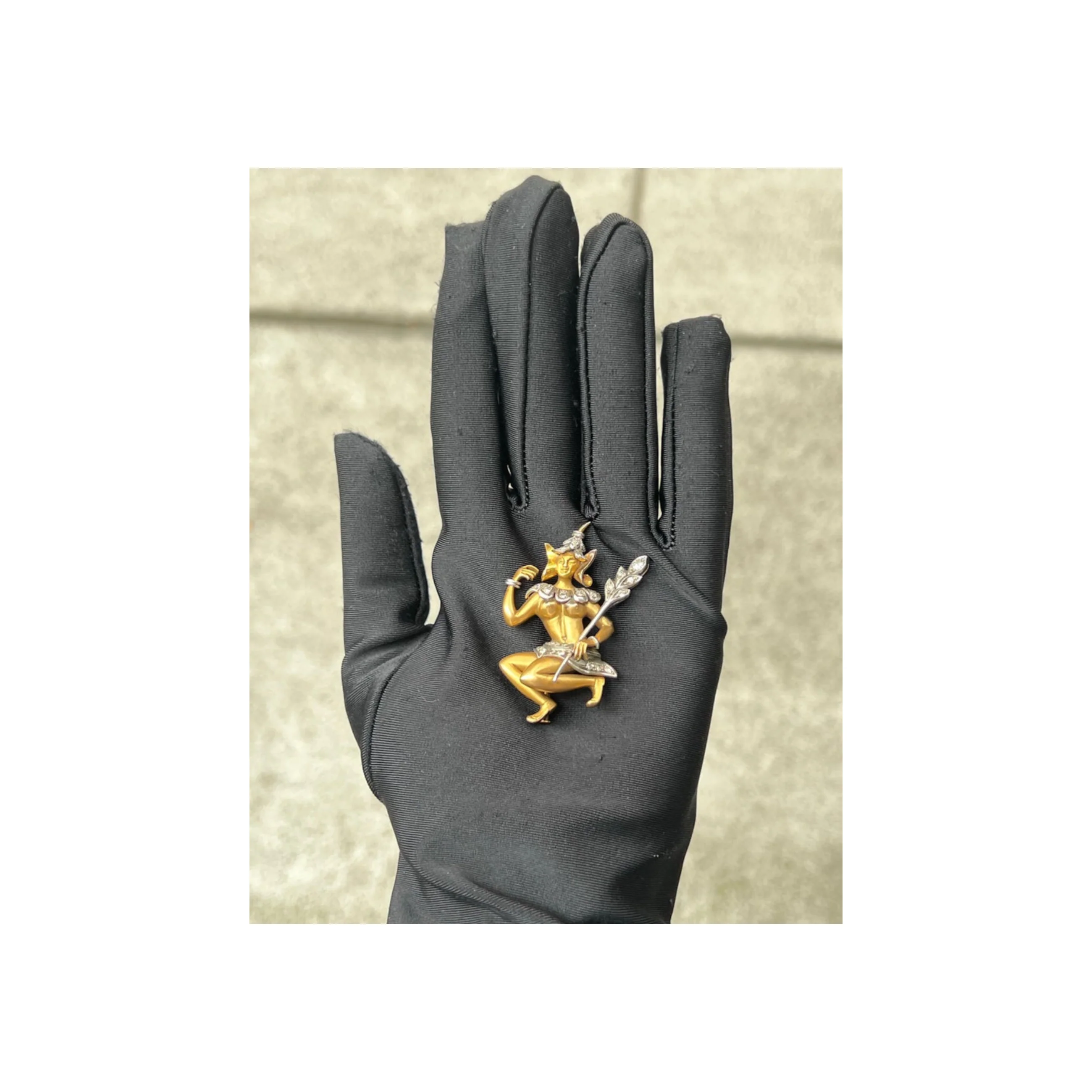 Figural Brooch - Image 2
