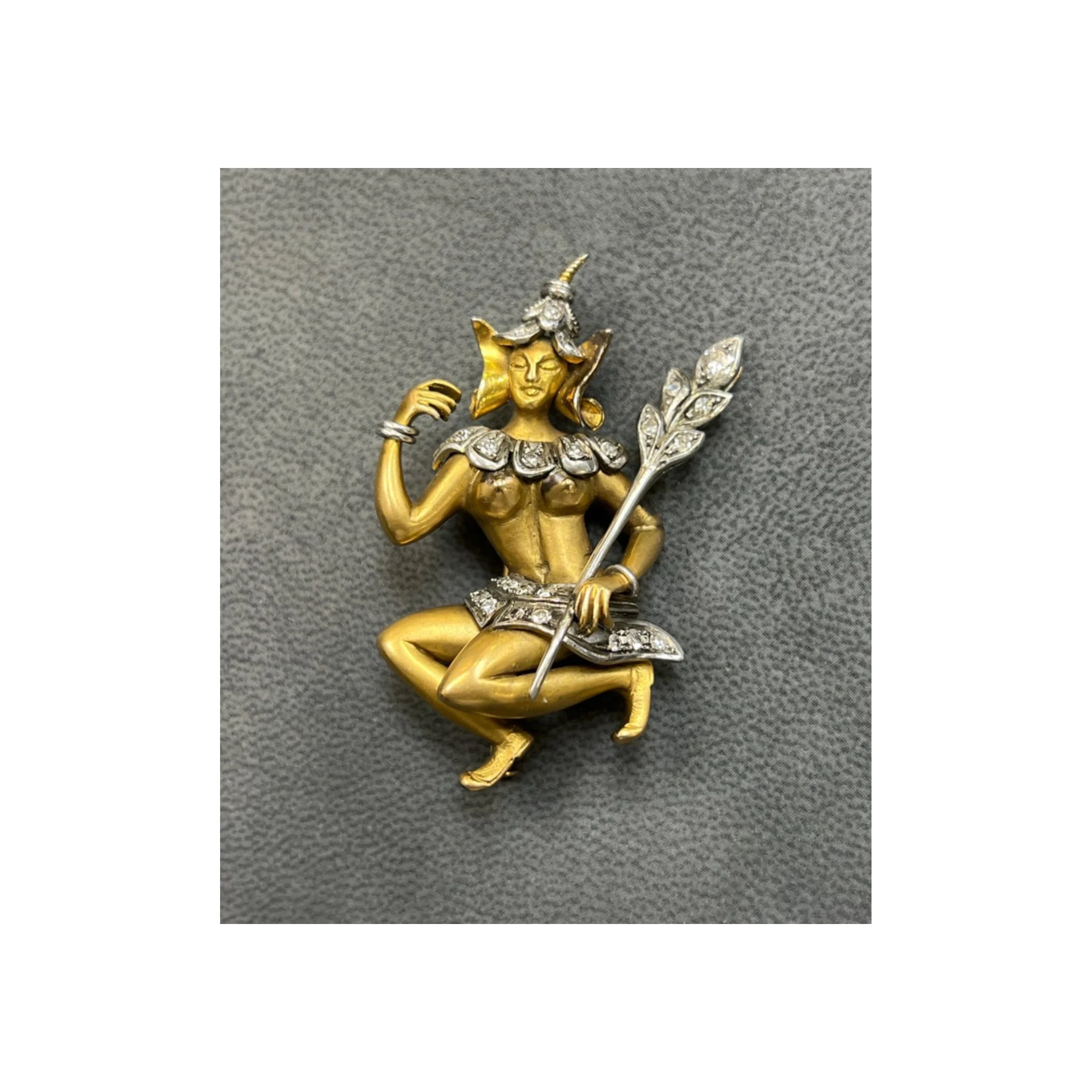Figural Brooch - Image 3