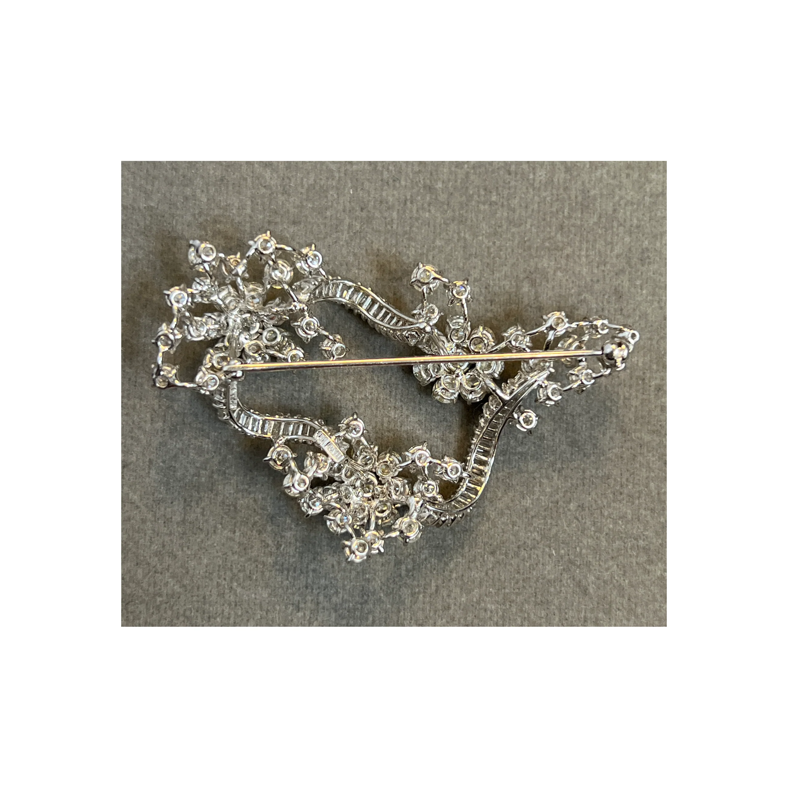 Floral Motif Diamond Brooch - Image 5