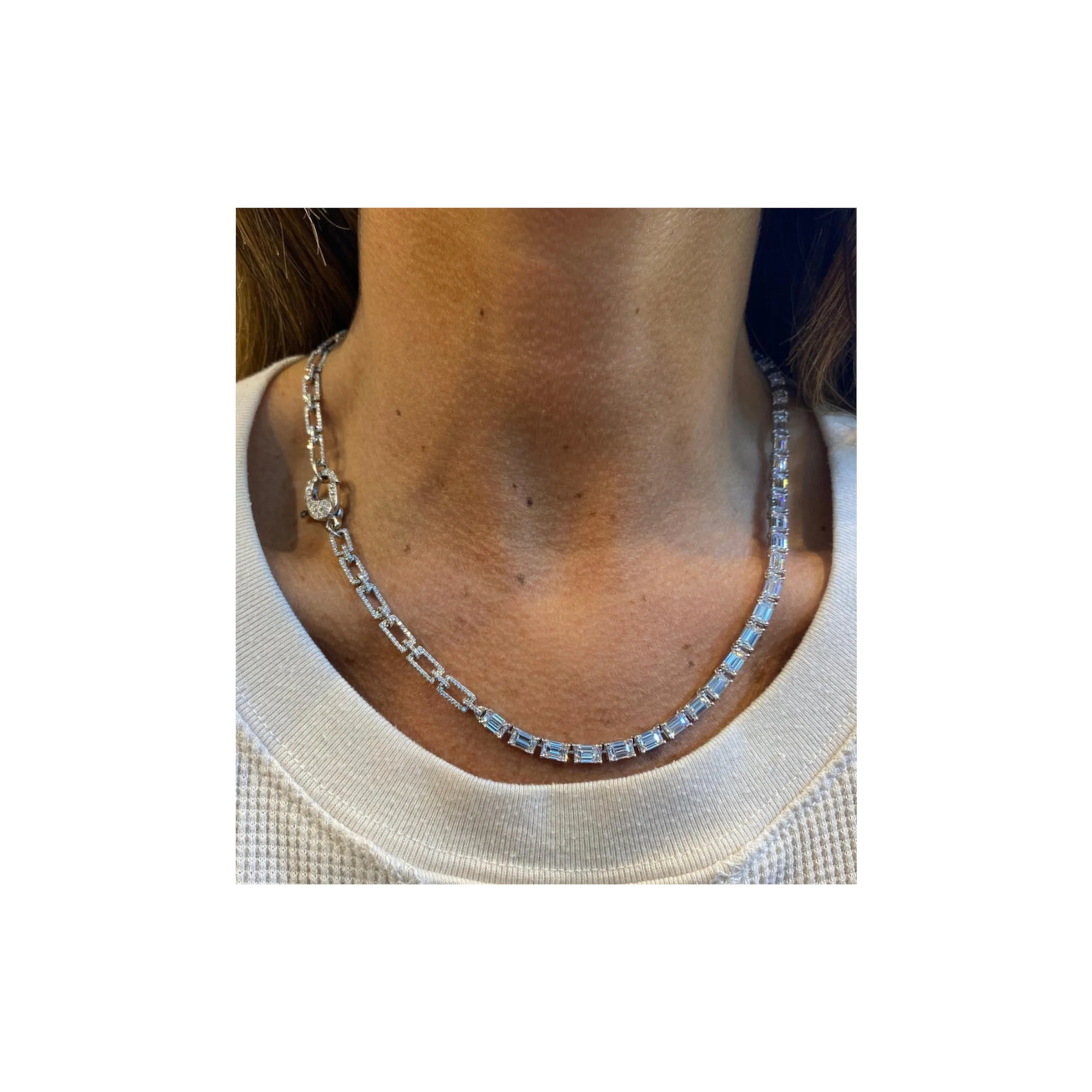 GIA Certified 21.69 Ct Emerald Cut Diamond Necklace - Image 5