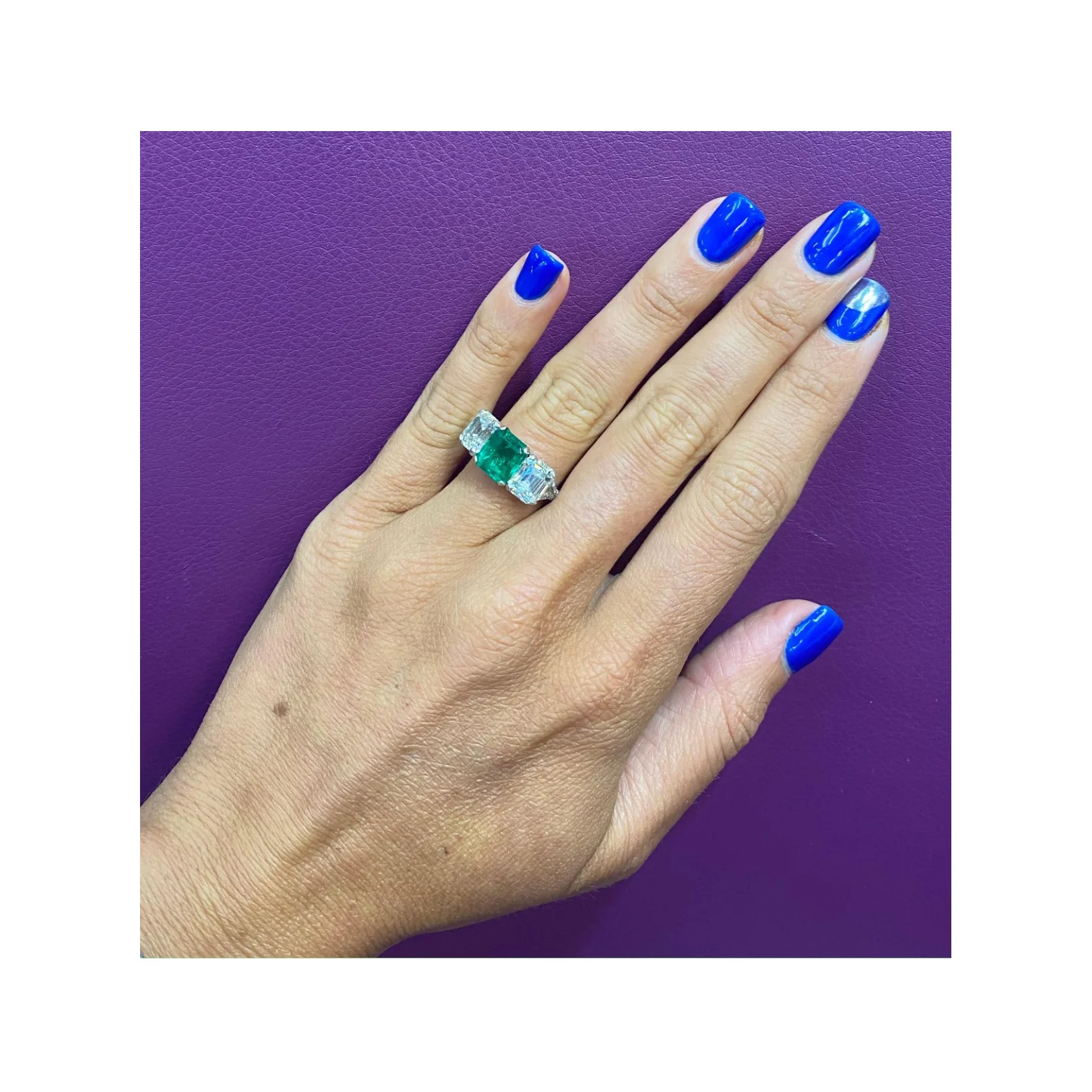 GIA Certified Emerald & Diamond Three Stone Ring - Image 3