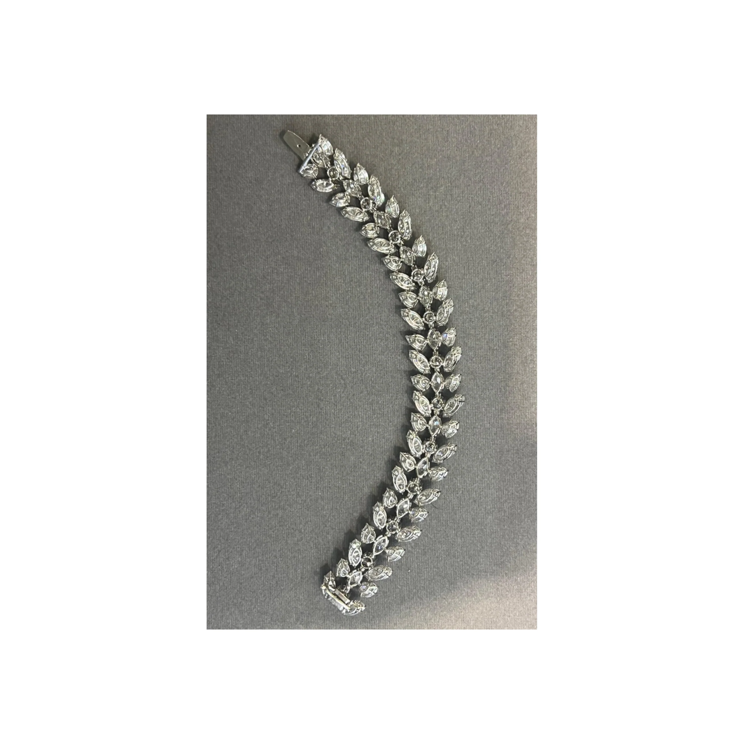 Harry Winston Diamond Bracelet - Image 7