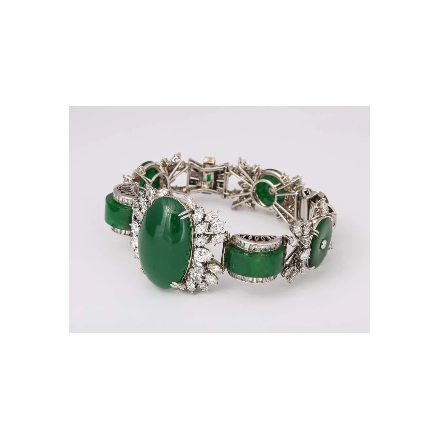 Harry Winston GIA Certified Jade Diamond Very Important and Rare Bracelet - Image 3