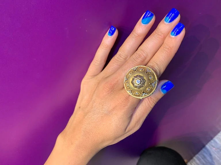 Huge Diamond and Gold Cocktail Ring - Image 4