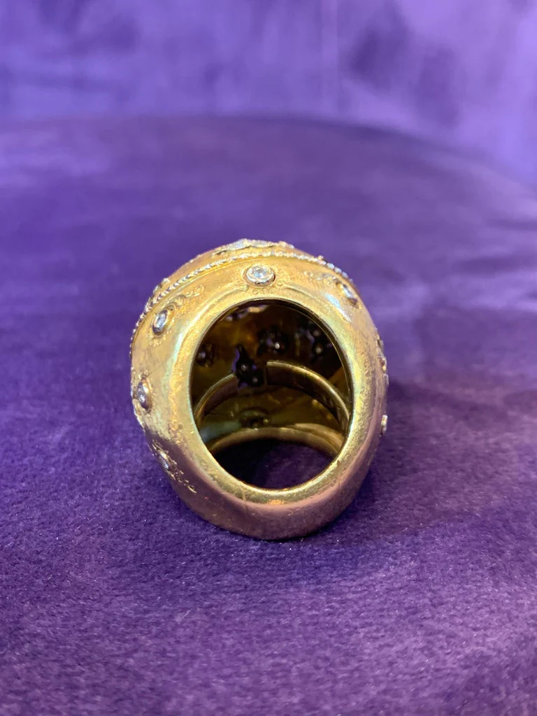 Huge Diamond and Gold Cocktail Ring - Image 6