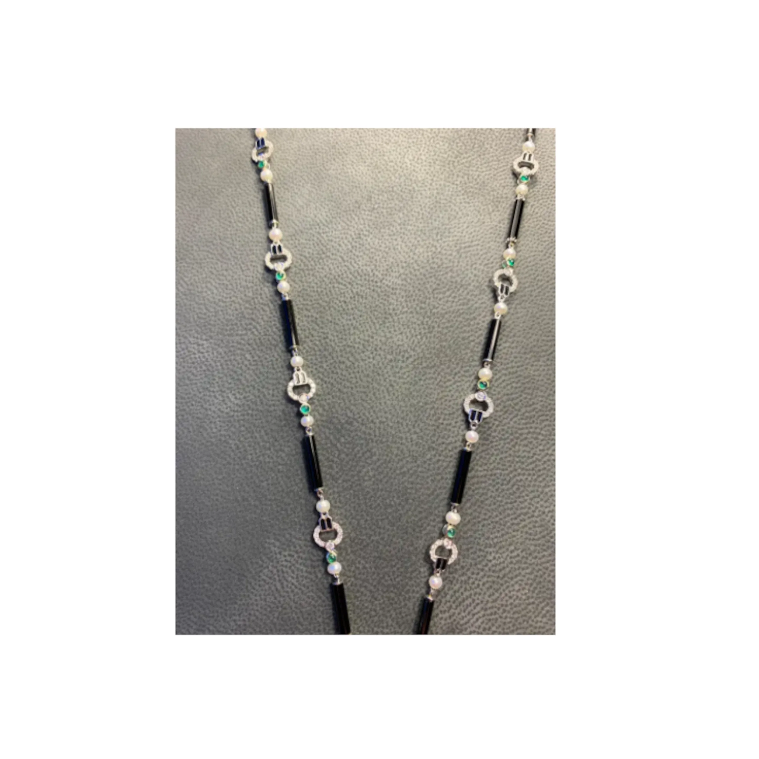 Important 21.70 Carat Colombian Emerald Tassel Sautoir Necklace - Image 7