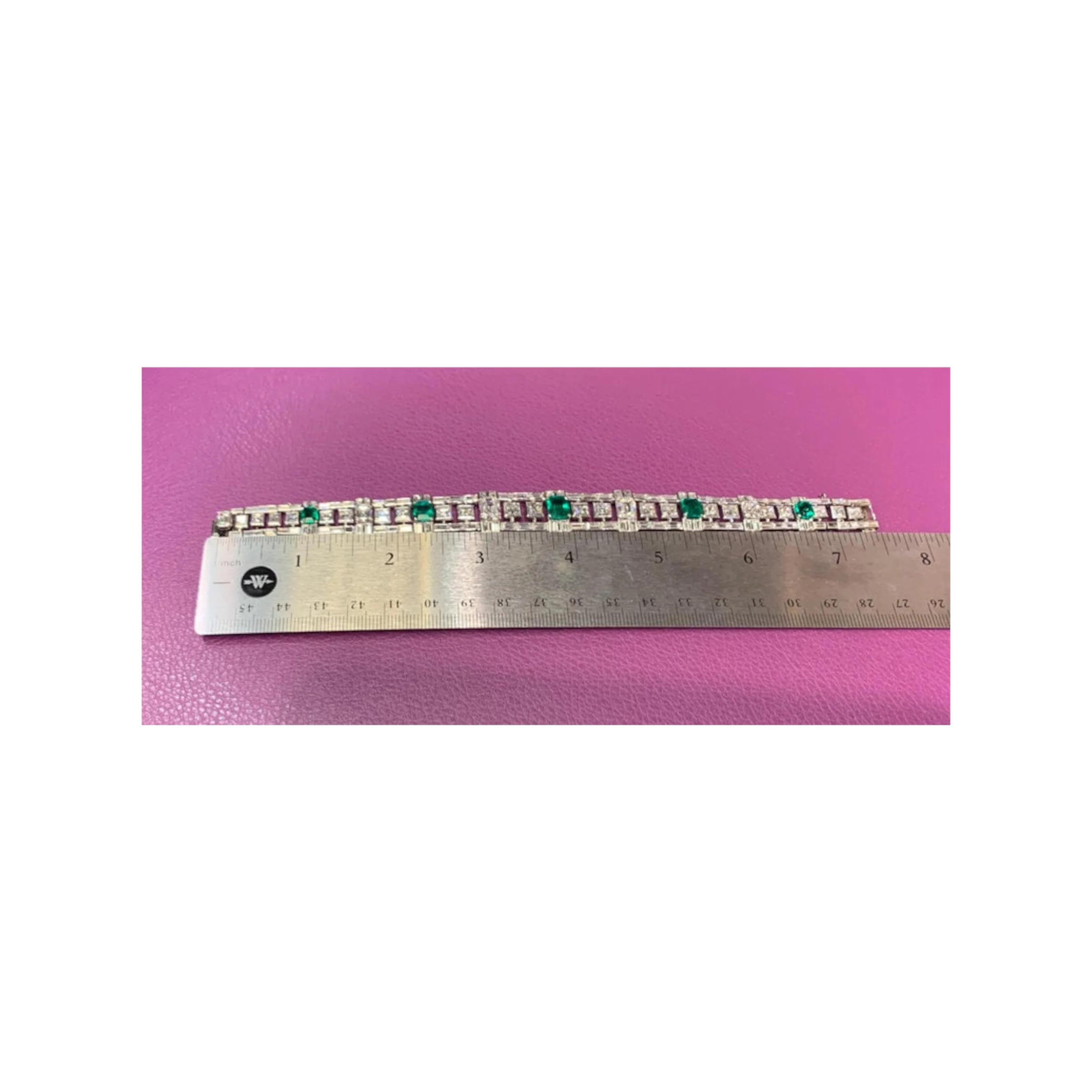Important Bvlgari Diamond and Emerald Bracelet - Image 8