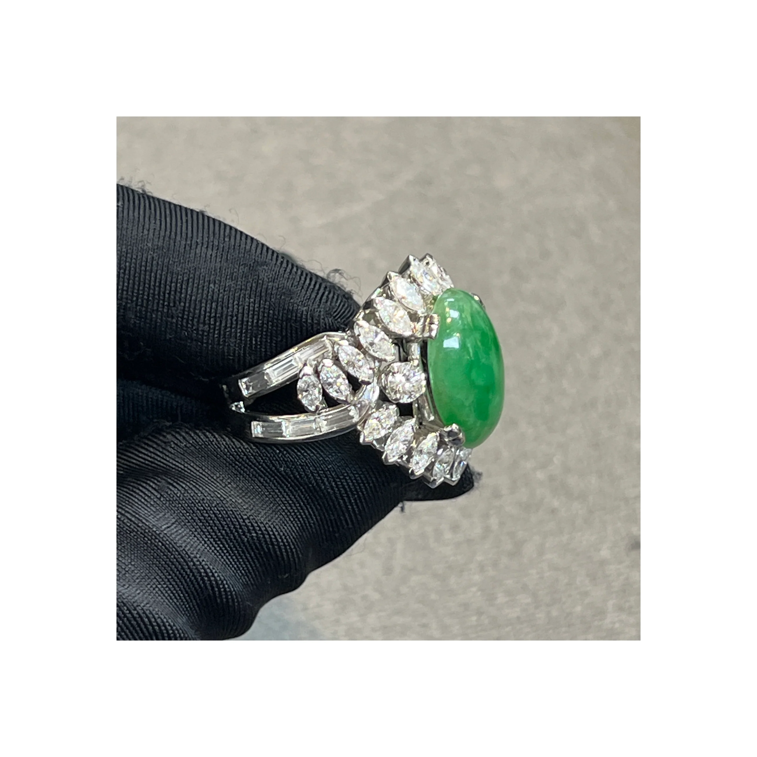 Jade and Diamond Ring - Image 4