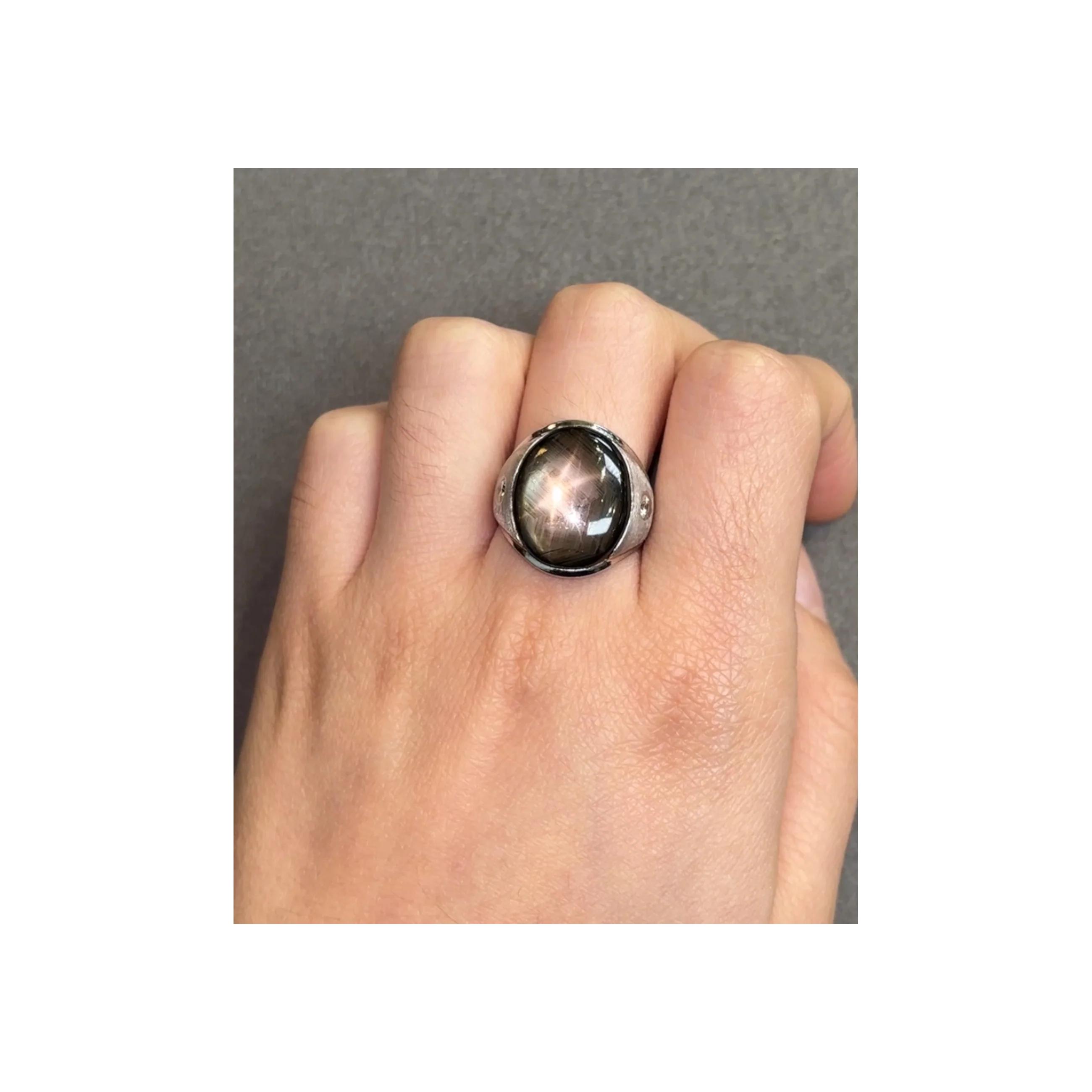Men's Black Star Sapphire Ring - Image 3