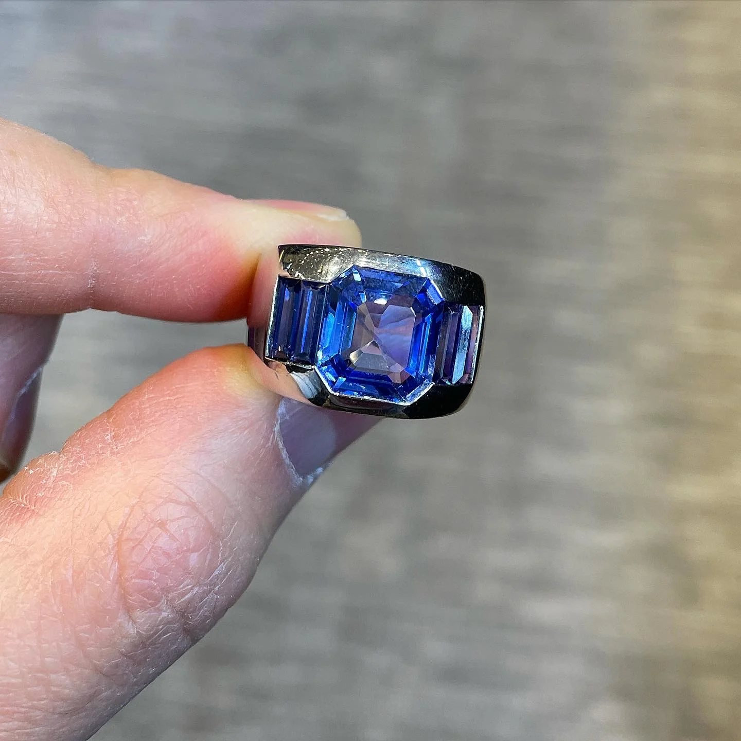 Men's Bvlgari Blue Sapphire Three Stone Men's Ring - Image 3
