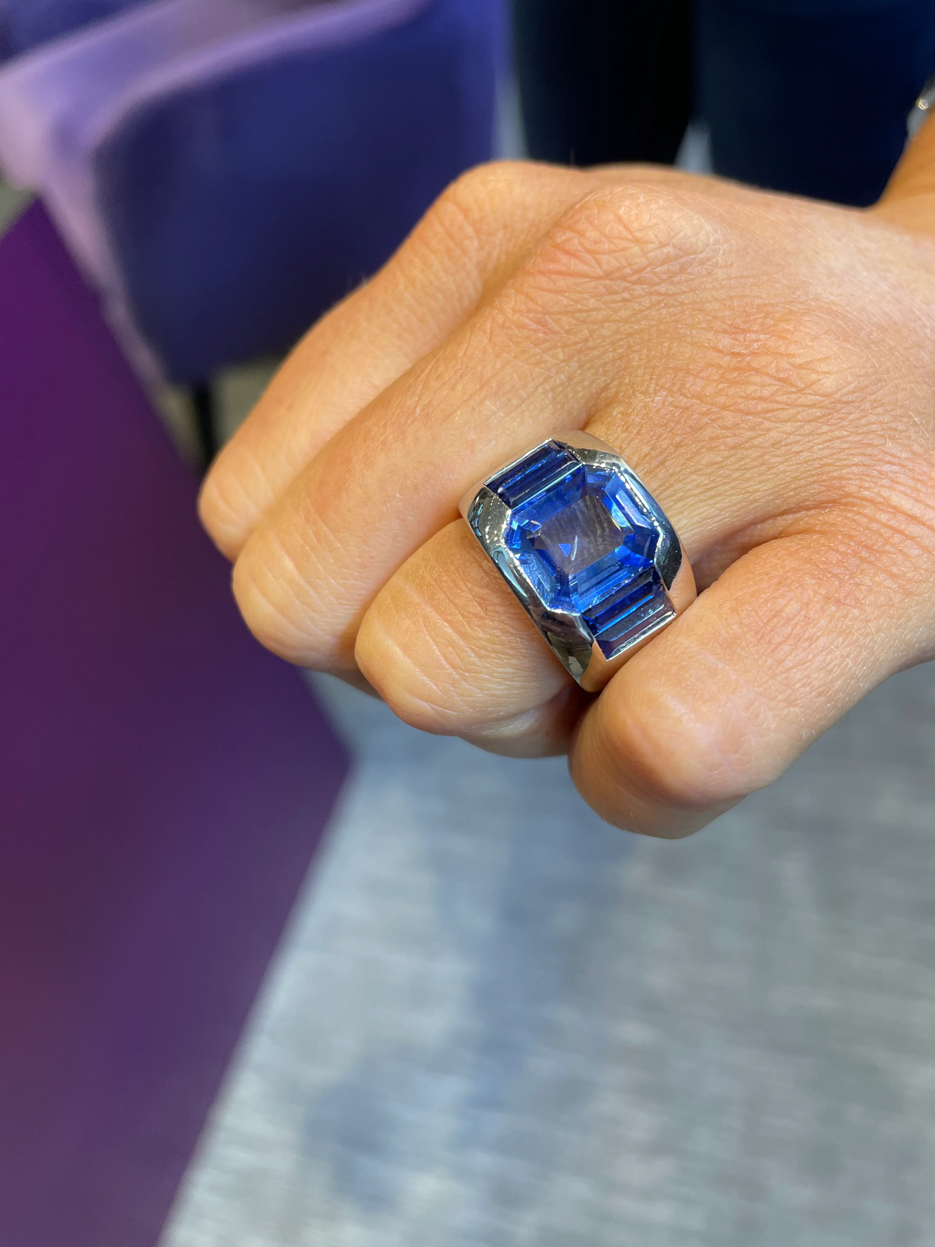 Men's Bvlgari Blue Sapphire Three Stone Men's Ring - Image 5