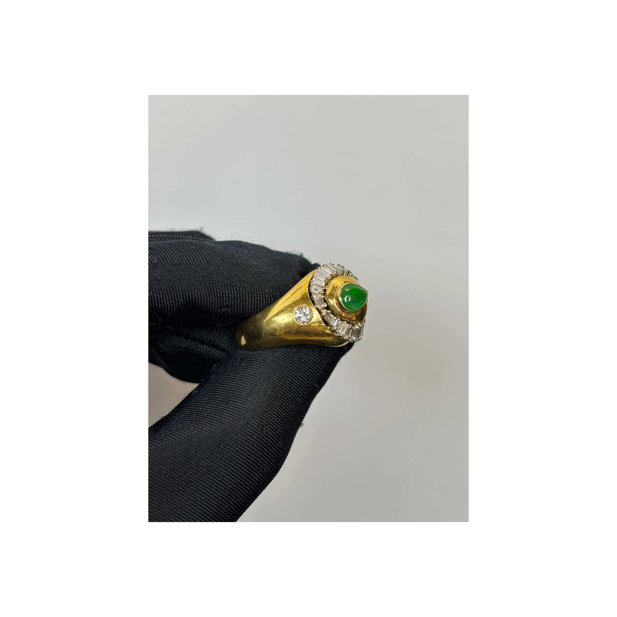 Men's Jade and Diamond Ring - Image 4