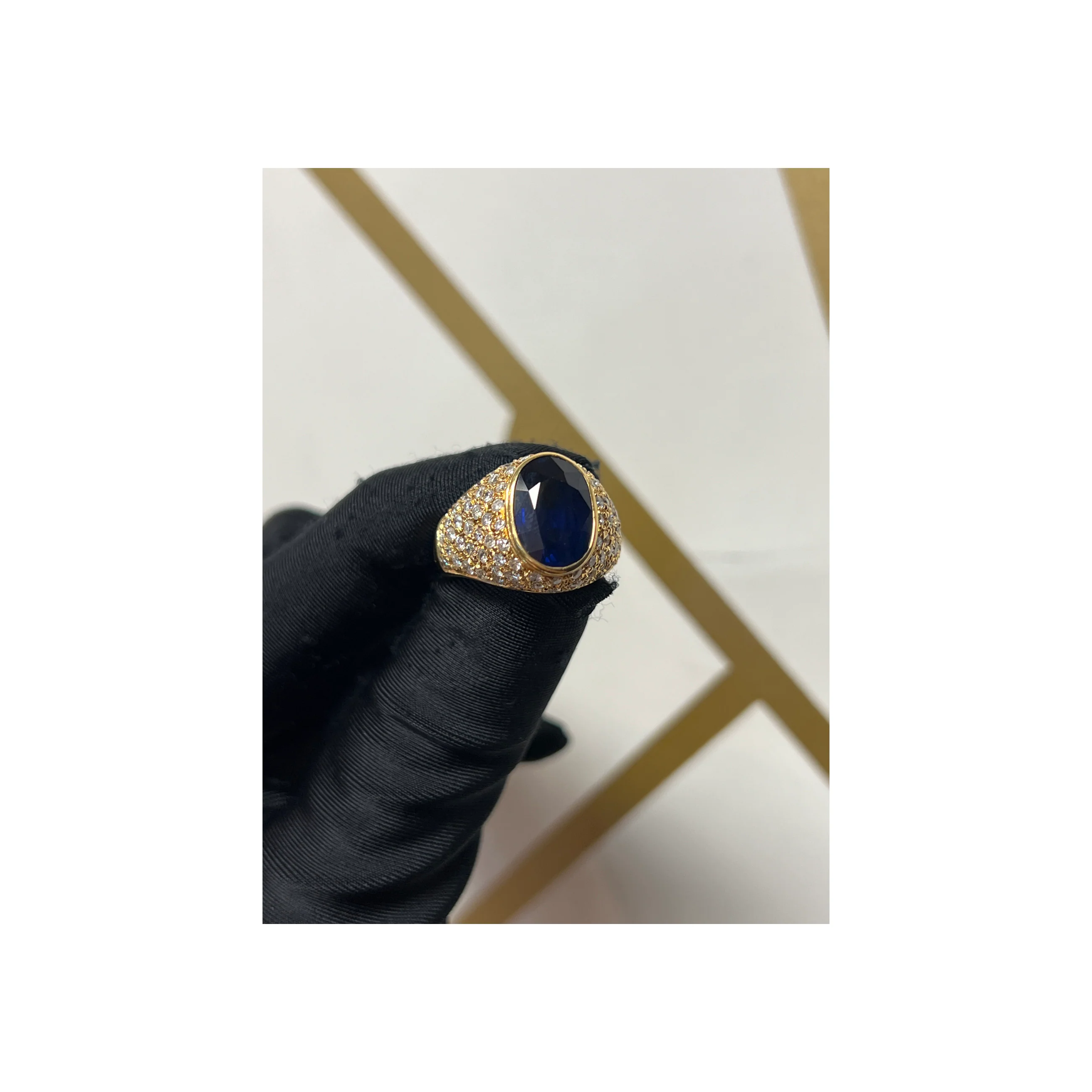 Men's Sapphire Ring - Image 4