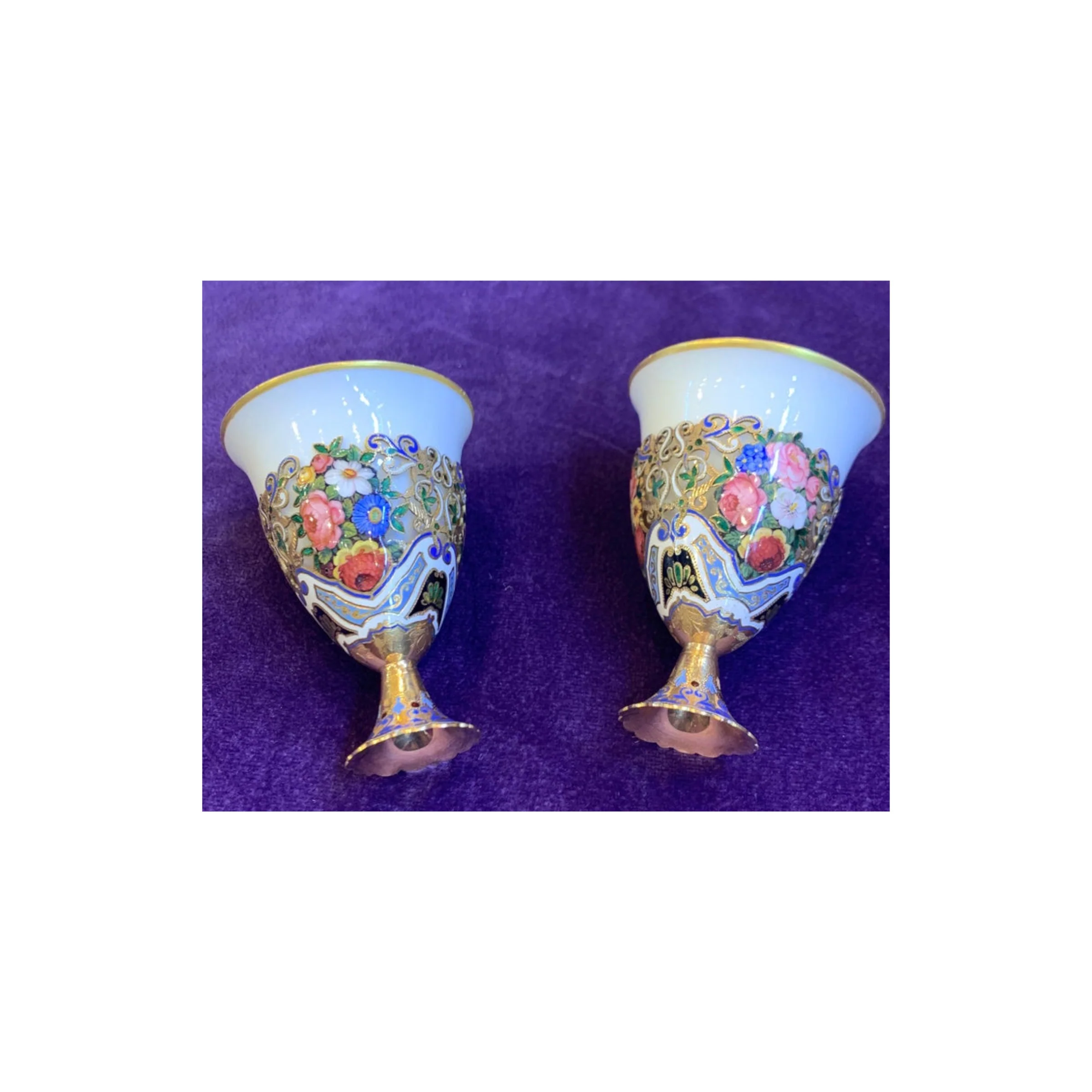Museum Quality Pair of Gold and Enamel Zarfs - Image 10
