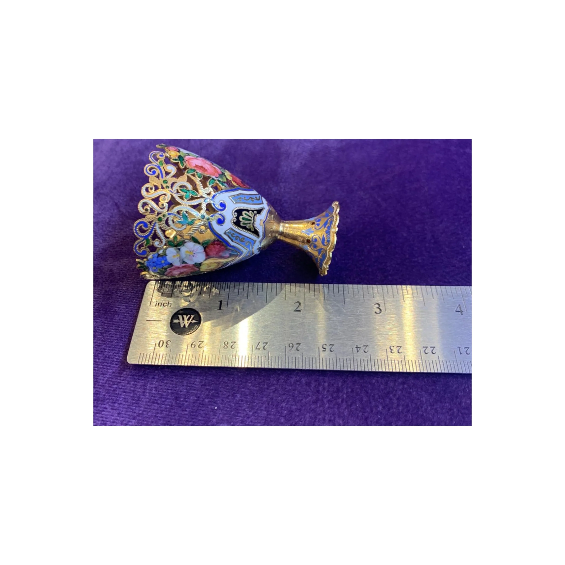 Museum Quality Pair of Gold and Enamel Zarfs - Image 13