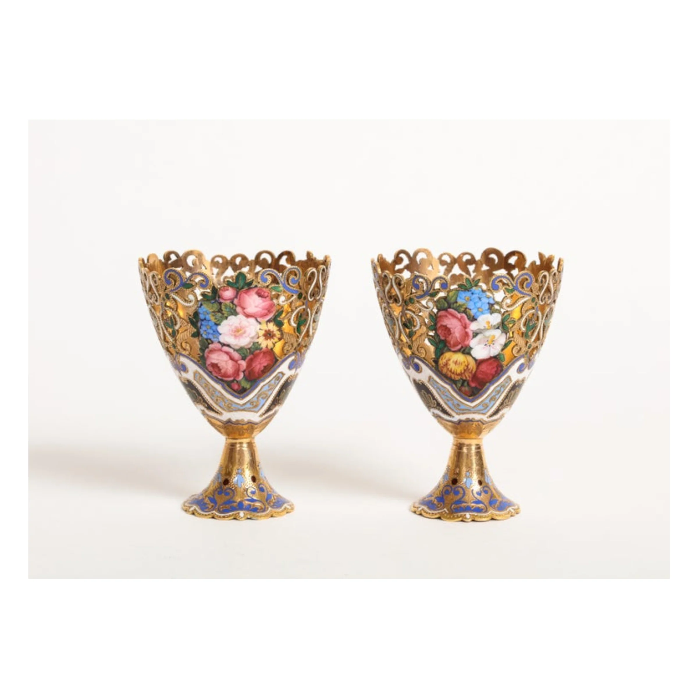 Museum Quality Pair of Gold and Enamel Zarfs - Image 3