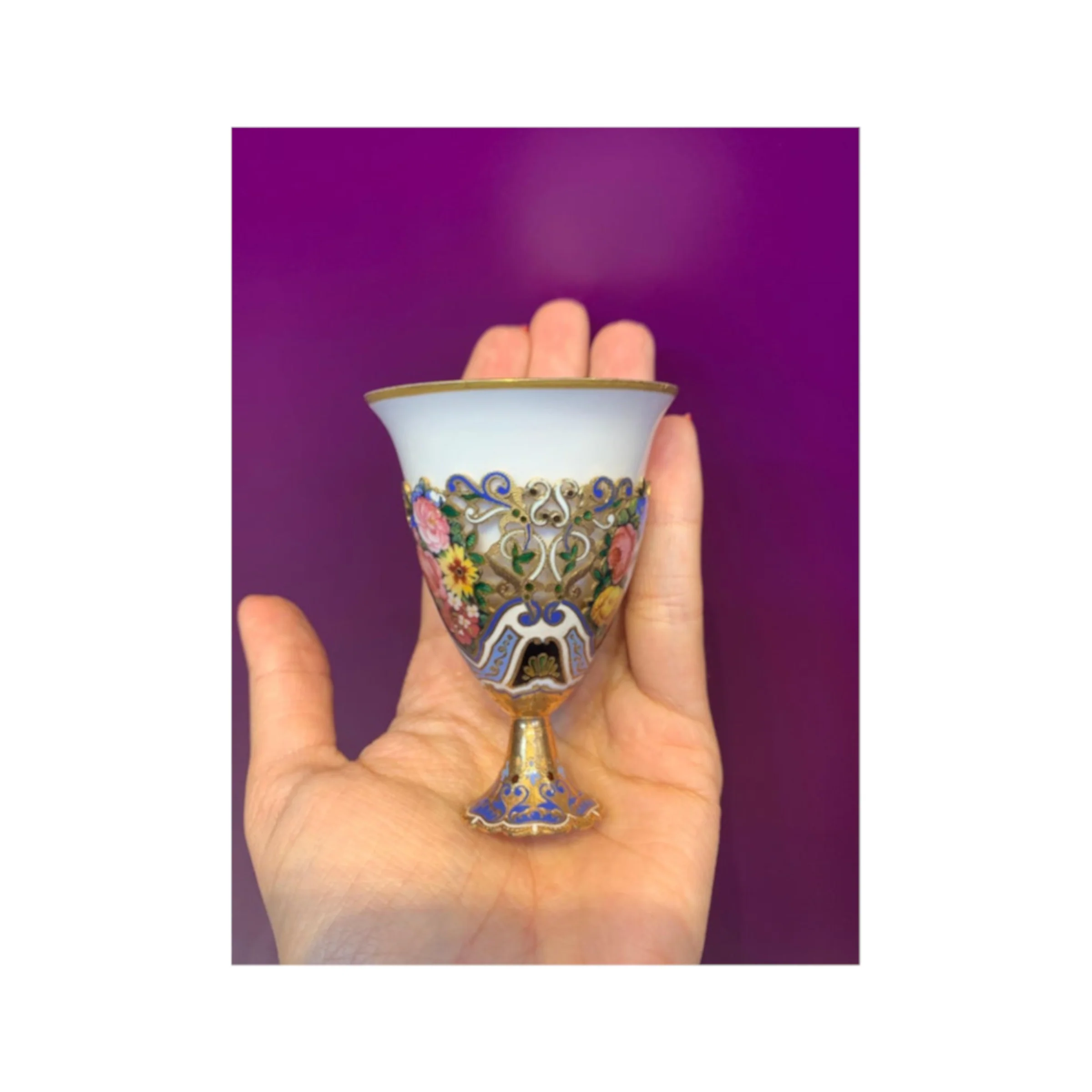 Museum Quality Pair of Gold and Enamel Zarfs - Image 6