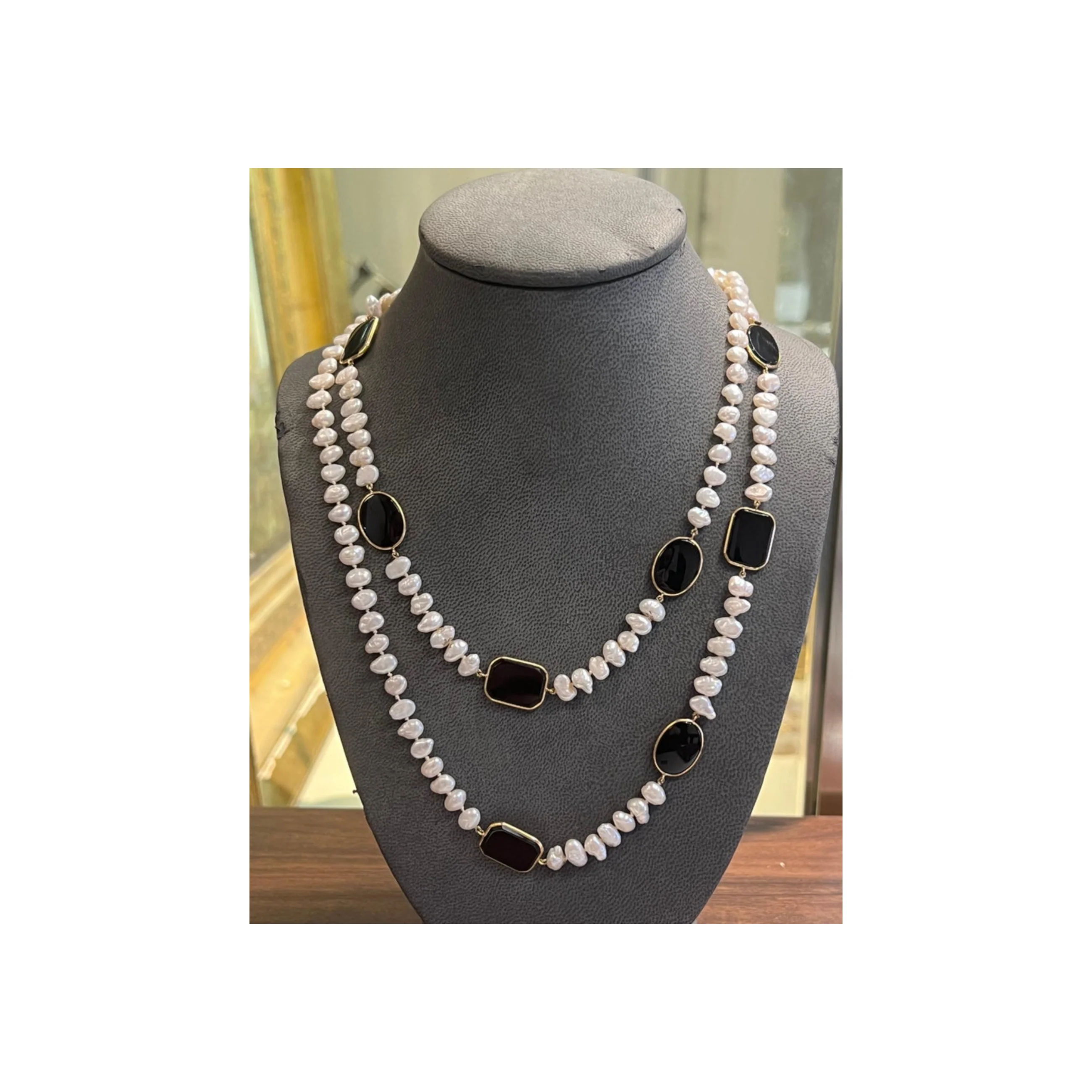 Onyx and Pearl Necklace - Image 5