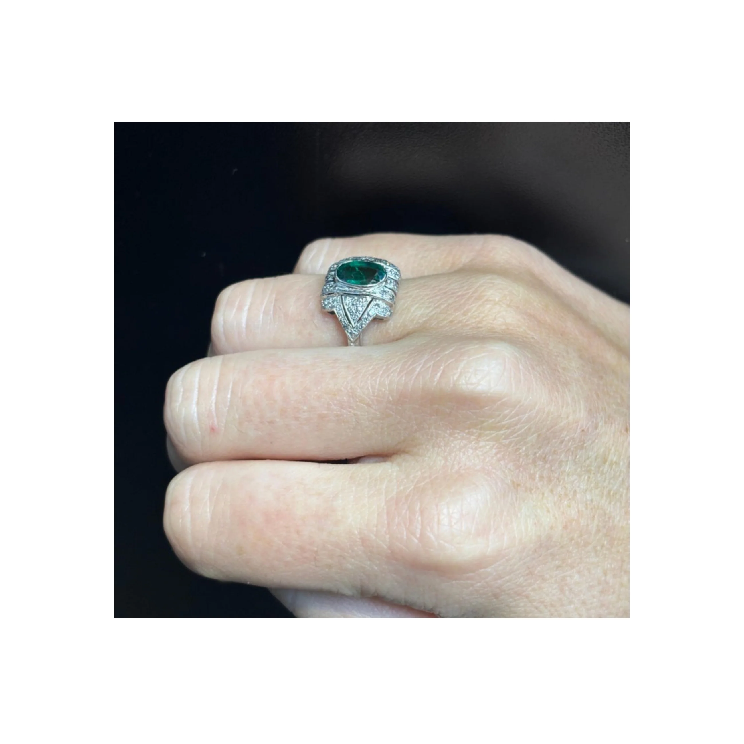 Oval Cut Emerald And Diamond Ring - Image 3