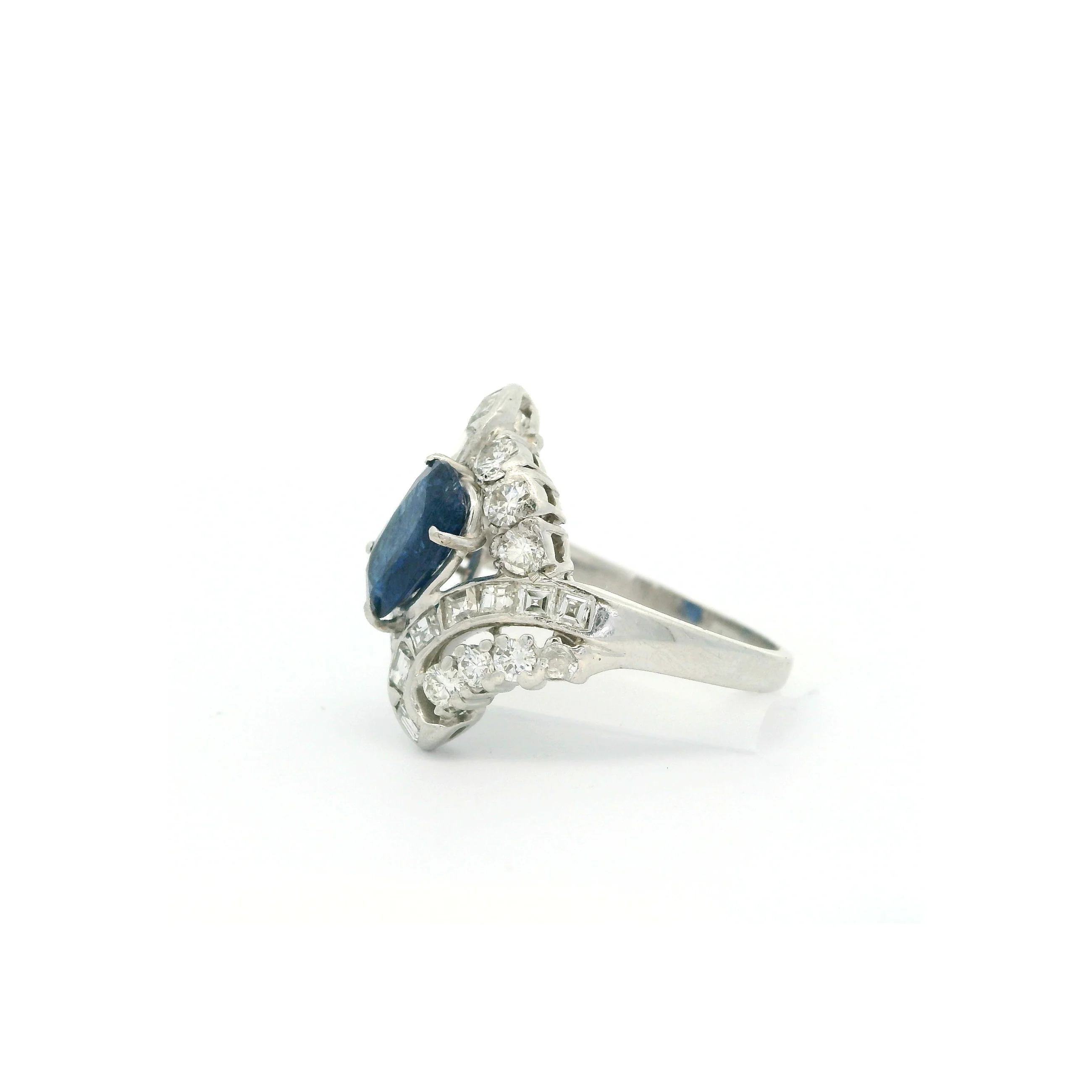 Oval Sapphire and Diamond Ring - Image 5