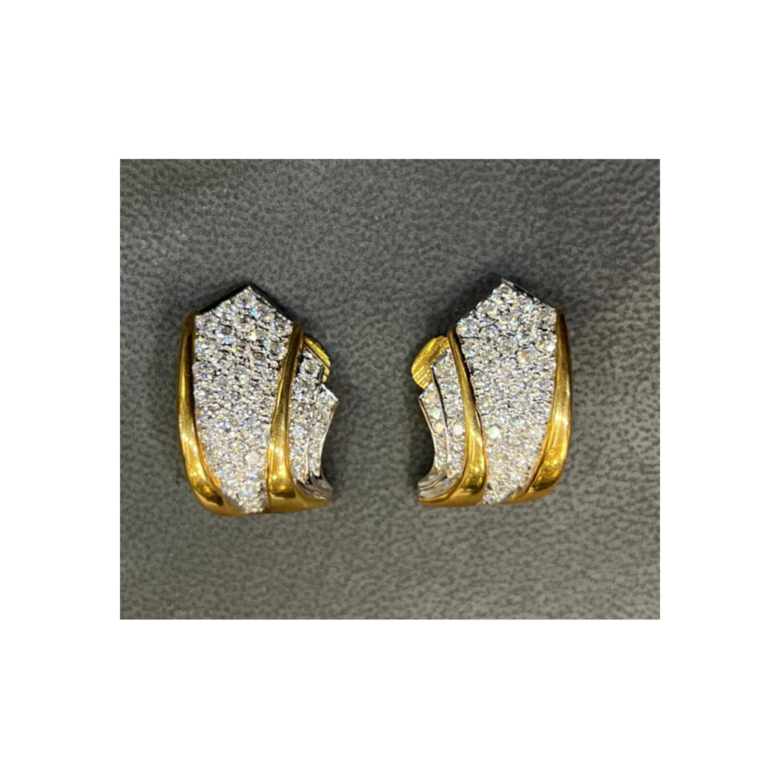 Round Cut Diamond Earrings - Image 4
