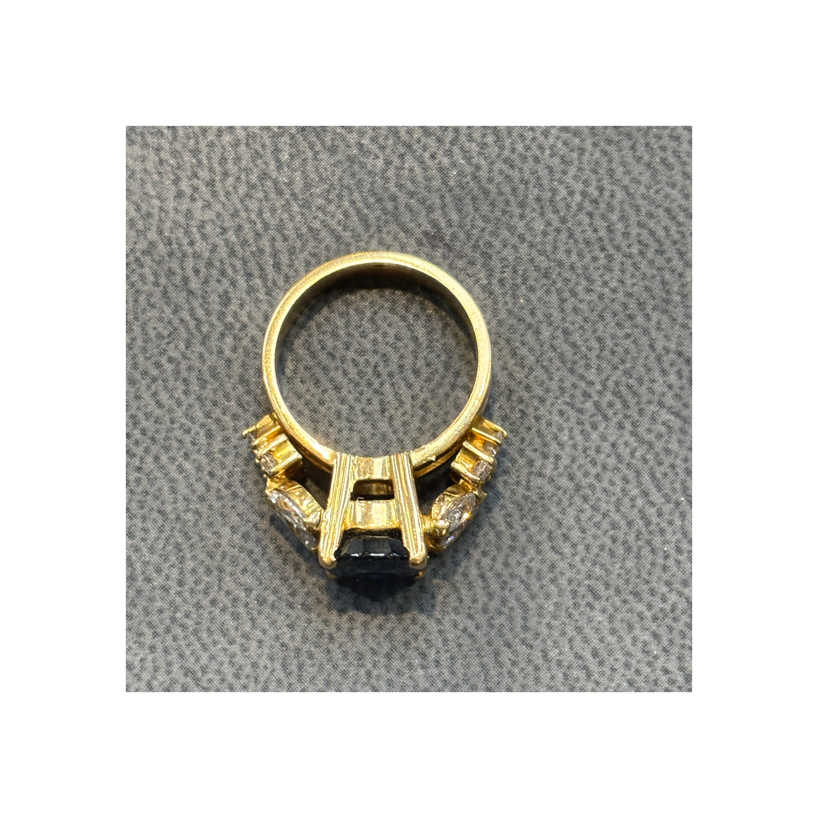 Round Cut Sapphire and Diamond Ring - Image 7
