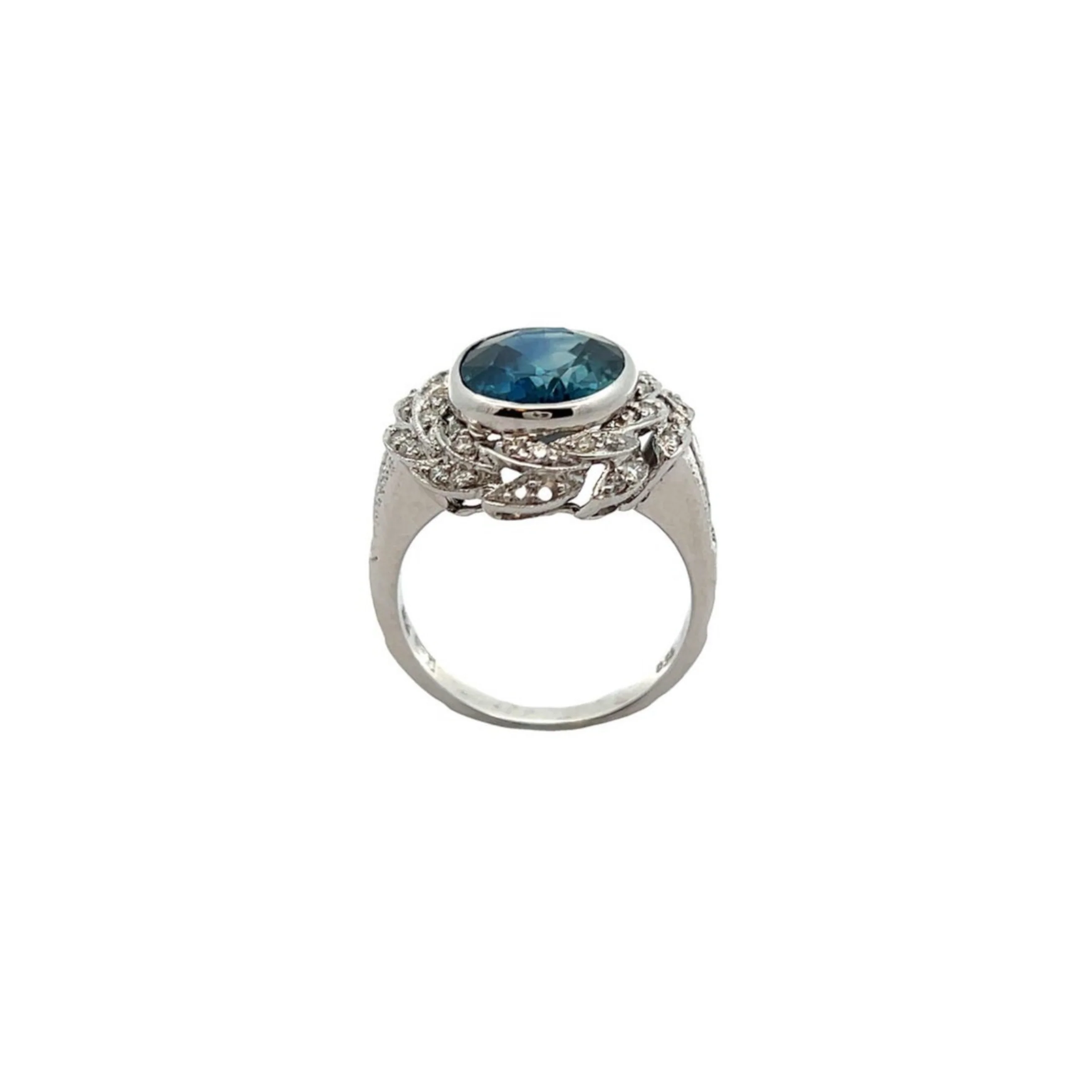 Sapphire and Diamond Ring - Image 7