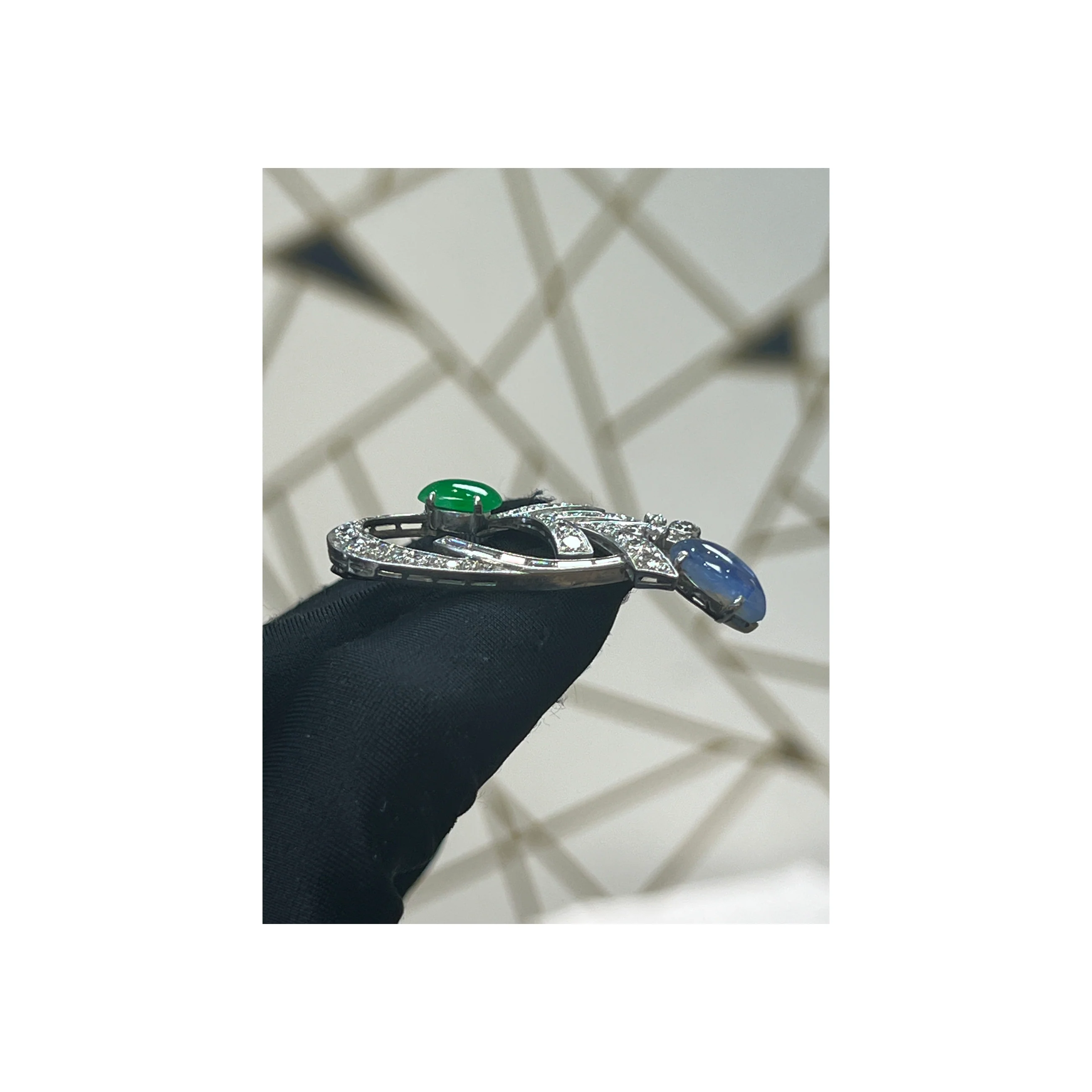 Sapphire and Jade Brooch - Image 3