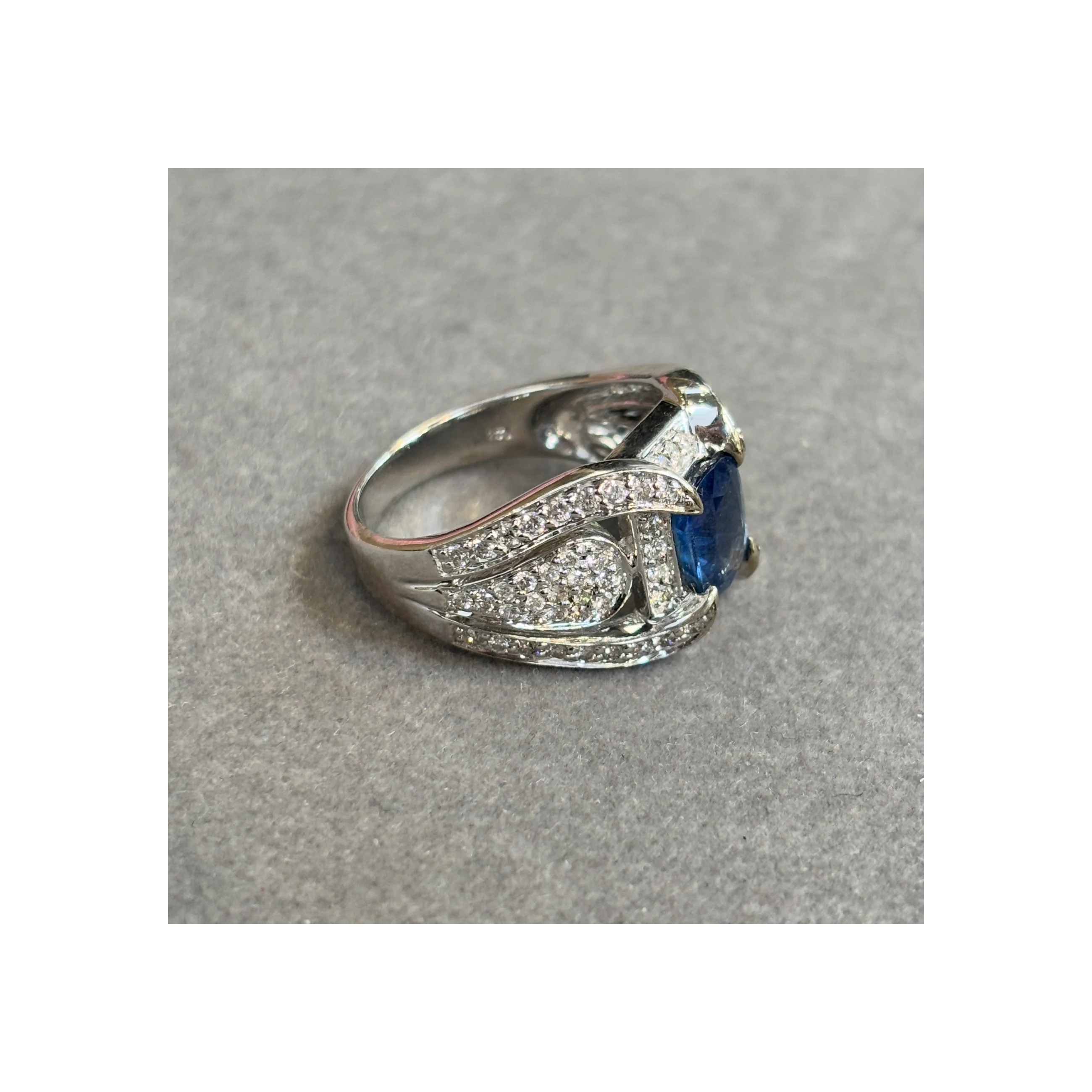 Sapphire Cocktail Ring - Image 7