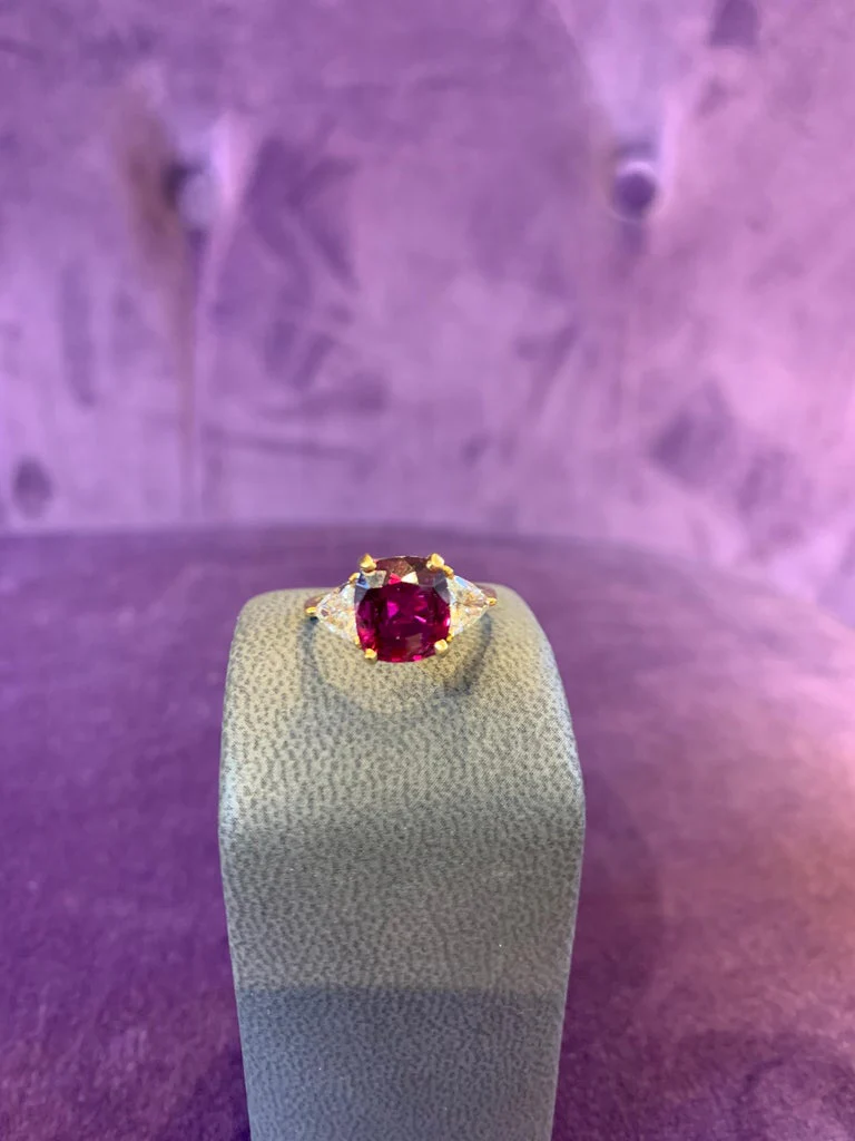 Three Stone Ruby & Diamond Ring - Image 4