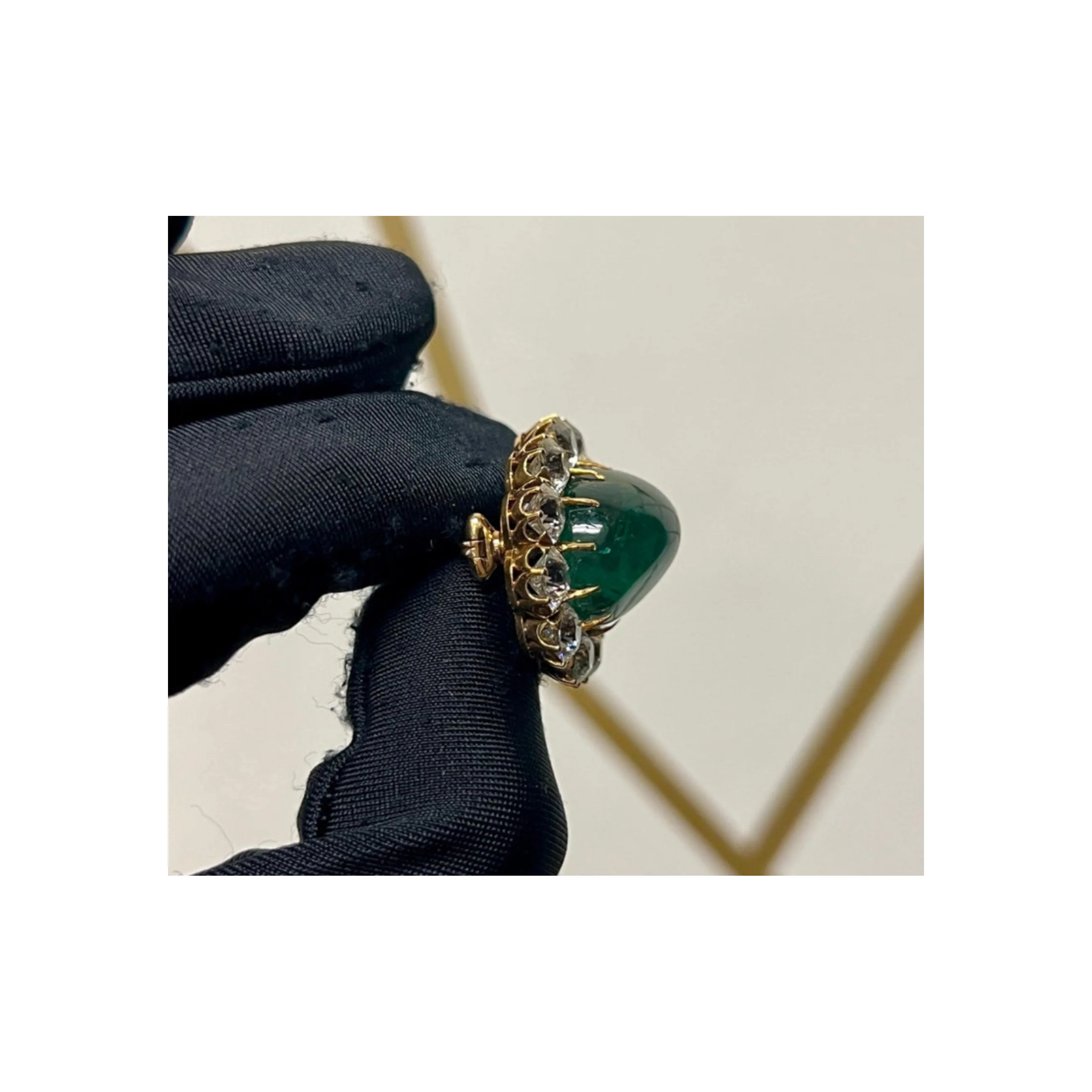 Tiffany & Co Cabochon Emerald Brooch - Image 4